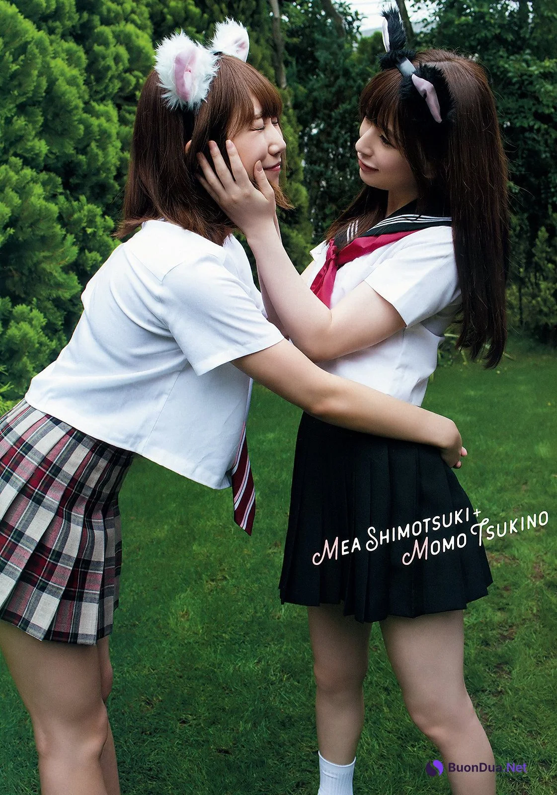 Momo Tsukino 月野もも, Mea Shimotsuki 霜月めあ, Young Animal 2019 No.16 (ヤングアニマル 2019年16号) - 照片 2