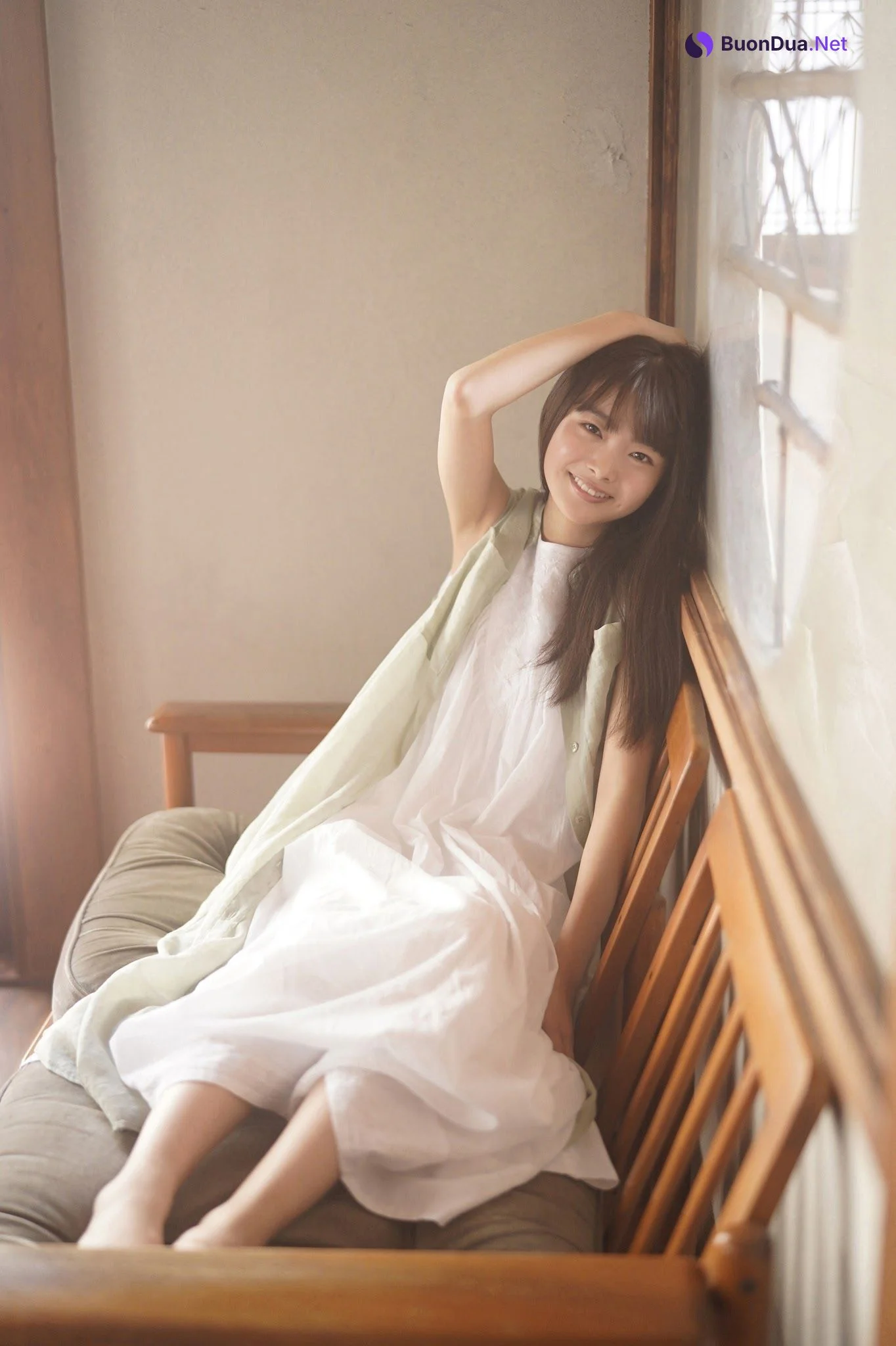 Momoka Goshima 五島百花, ヤンマガWeb ラから見るか？エモから見るか？ - Photo 3