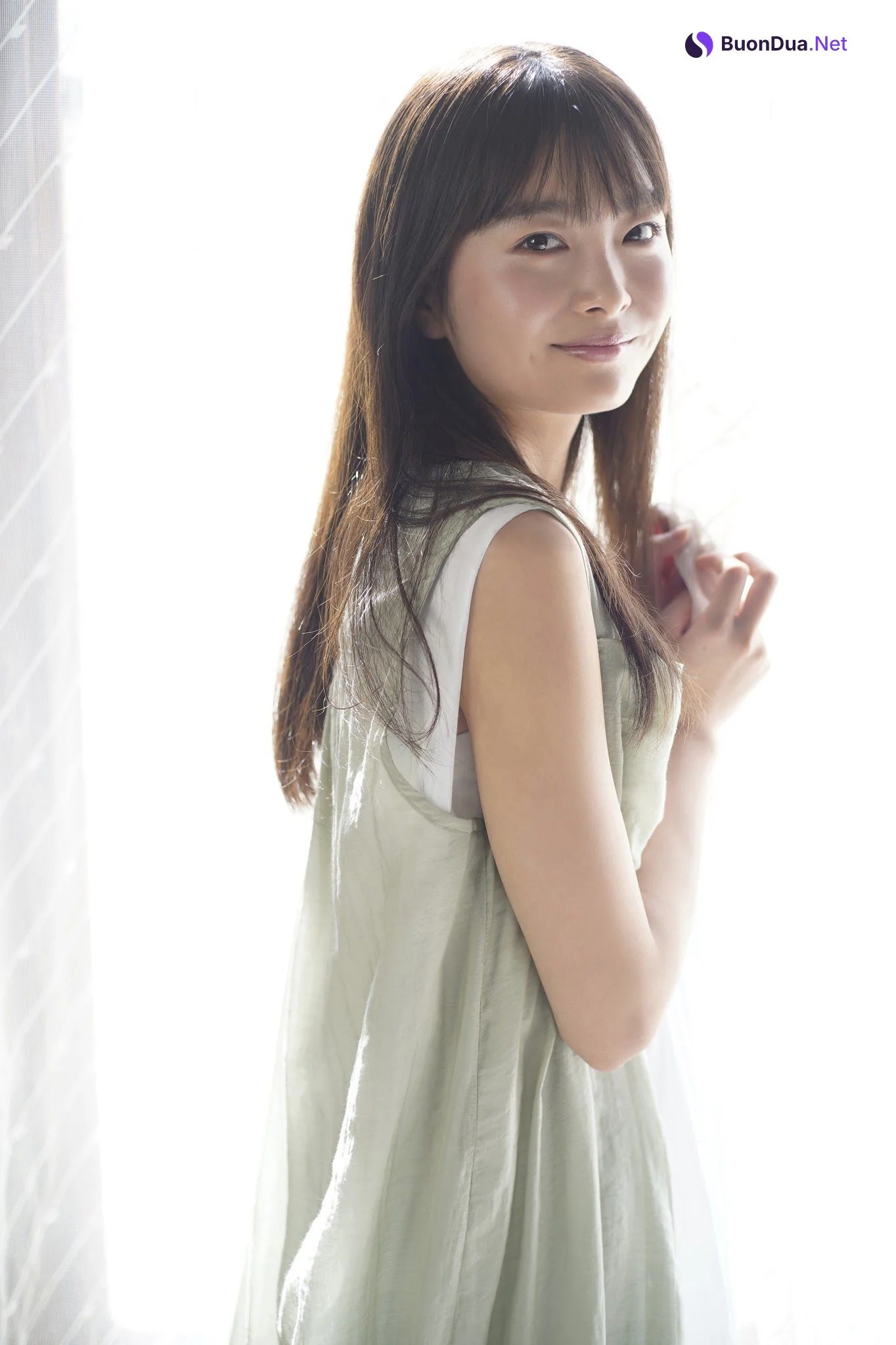 Momoka Goshima 五島百花, ヤンマガWeb ラから見るか？エモから見るか？ - Photo 8