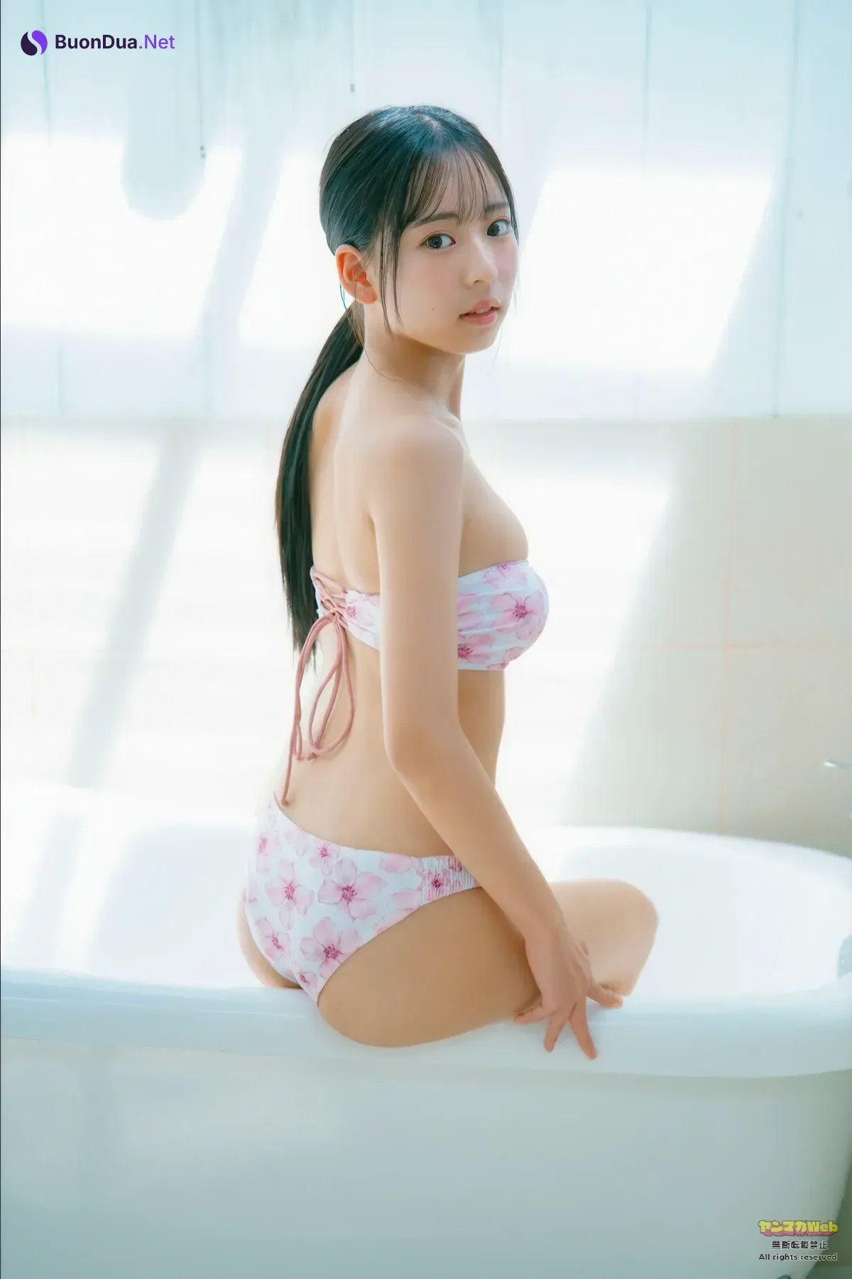 Momoka Okumura 奥村桃夏, Young Magazine 2025 No.51 (ヤングマガジン 2025年51号) - 照片 15