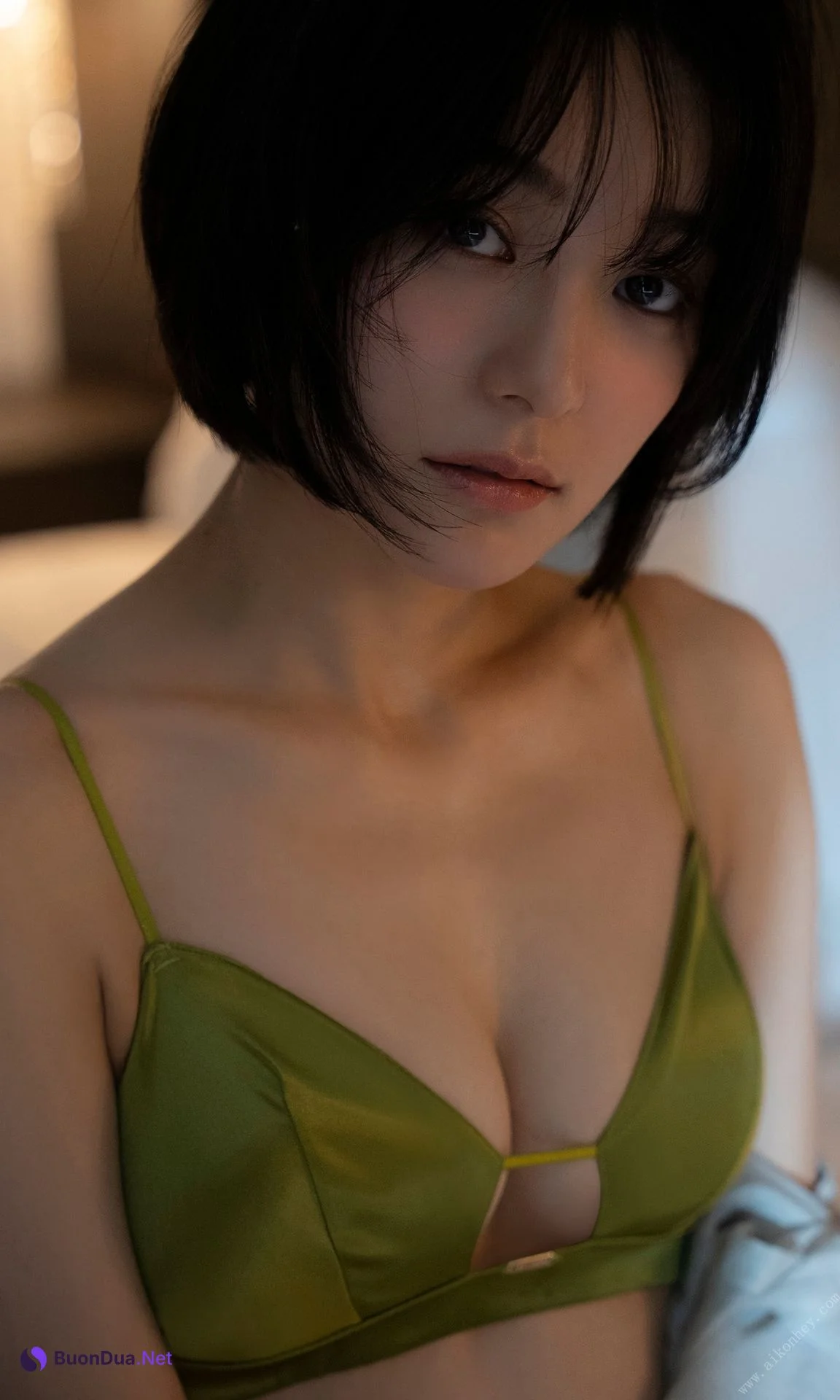 Momoko Arata 新田桃子, 週プレ Photo Book 「ドンブラ一人三役女優、初グラビア」 Set.01 - Photo 19