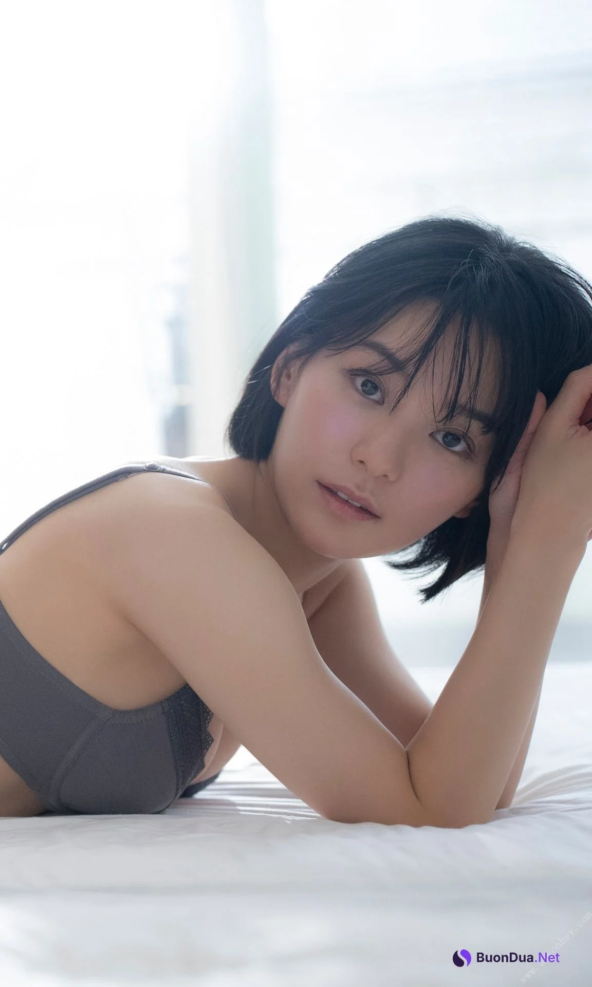 Momoko Arata 新田桃子, 週プレ Photo Book 「ドンブラ一人三役女優、初グラビア」 Set.02 - Photo 14