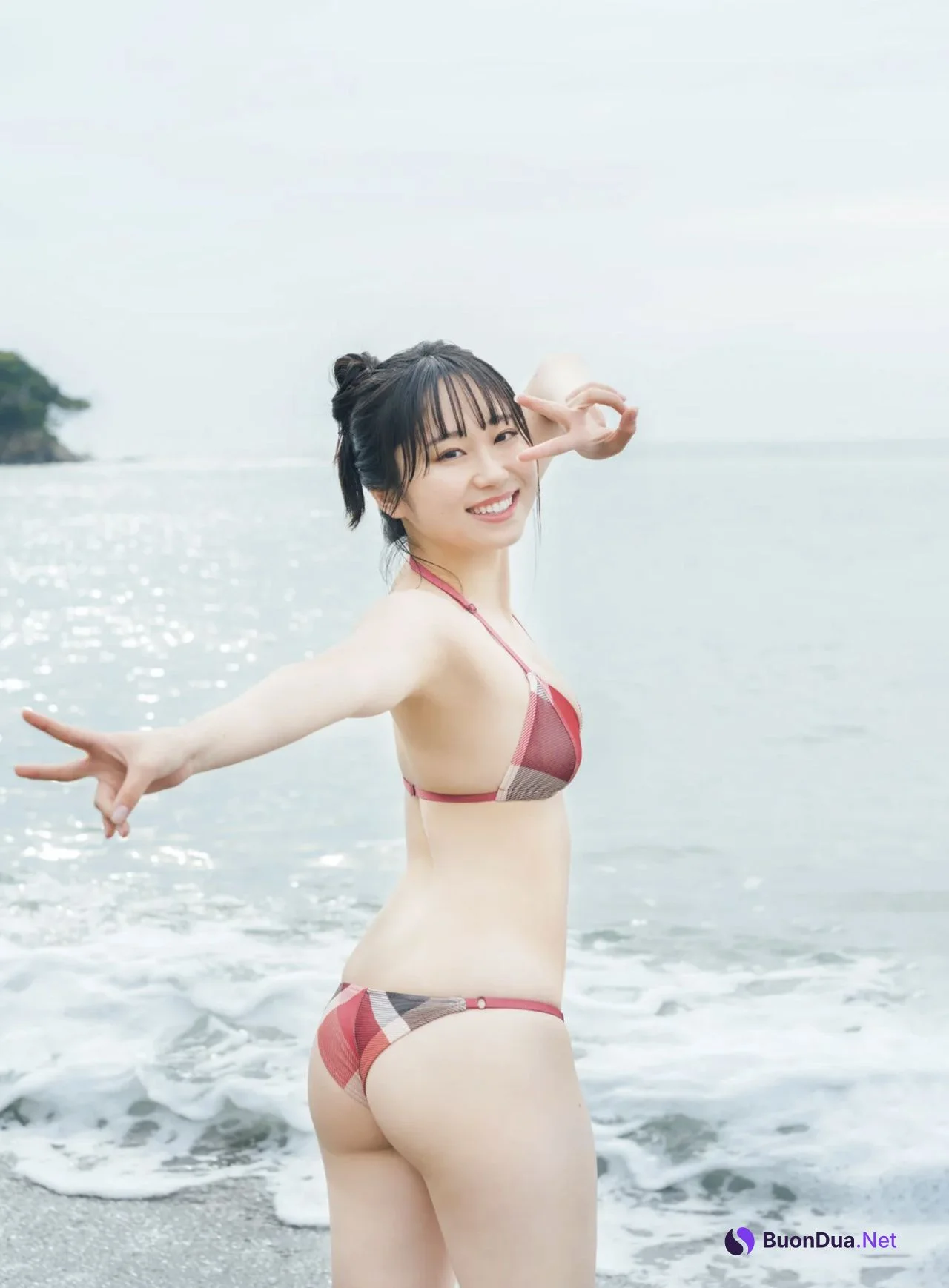 Momoko Oshiro 大白桃子, FRIDAY GOLD フライデーゴールド 青い誘惑 - Photo 9