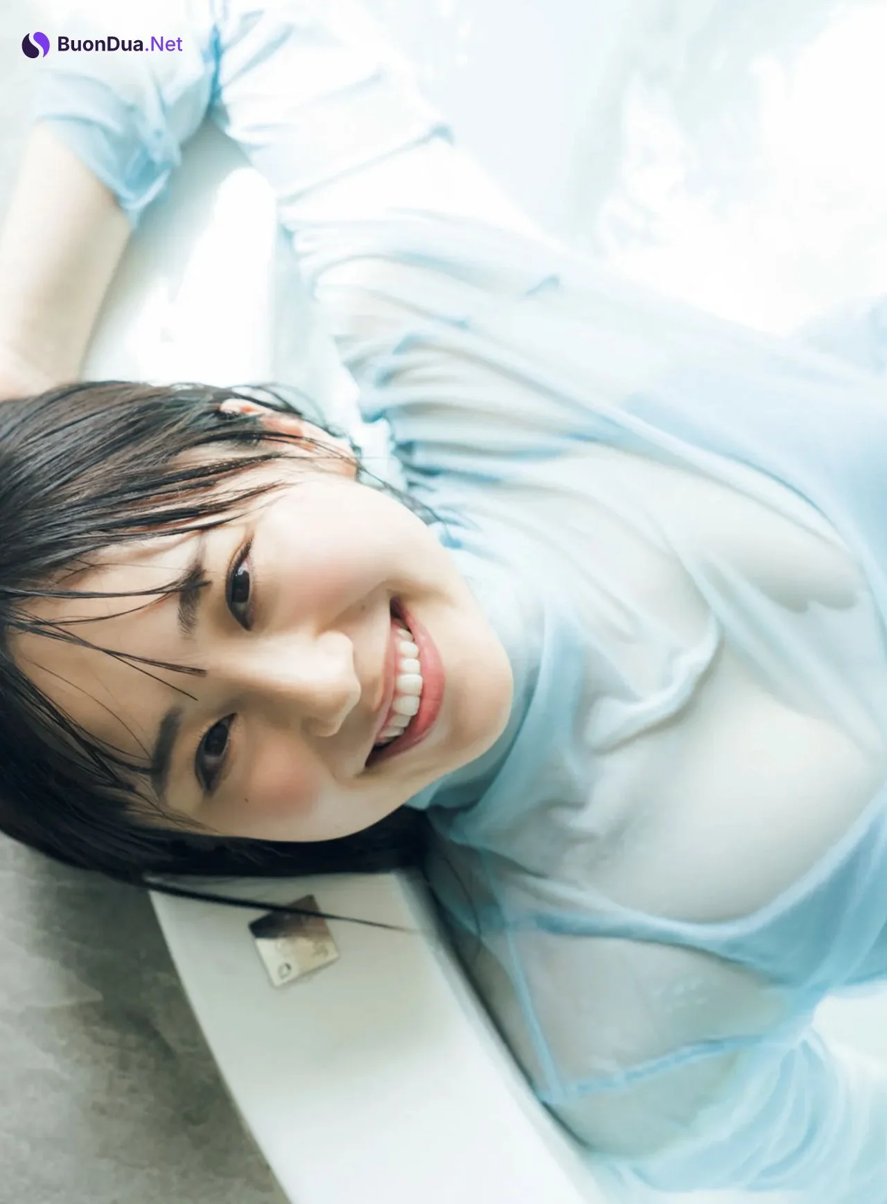 Momoko Oshiro 大白桃子, FRIDAY GOLD フライデーゴールド 青い誘惑 - Photo 3