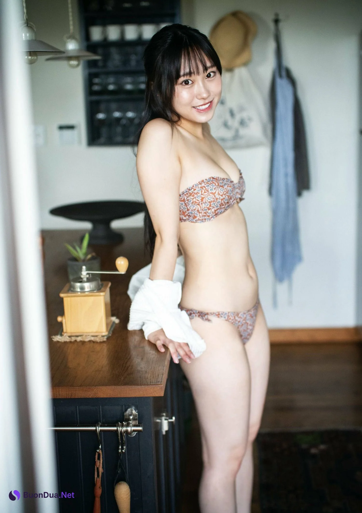 Momoko Oshiro 大白桃子, STRiKE！ 12回表 2023.11 - Photo 4