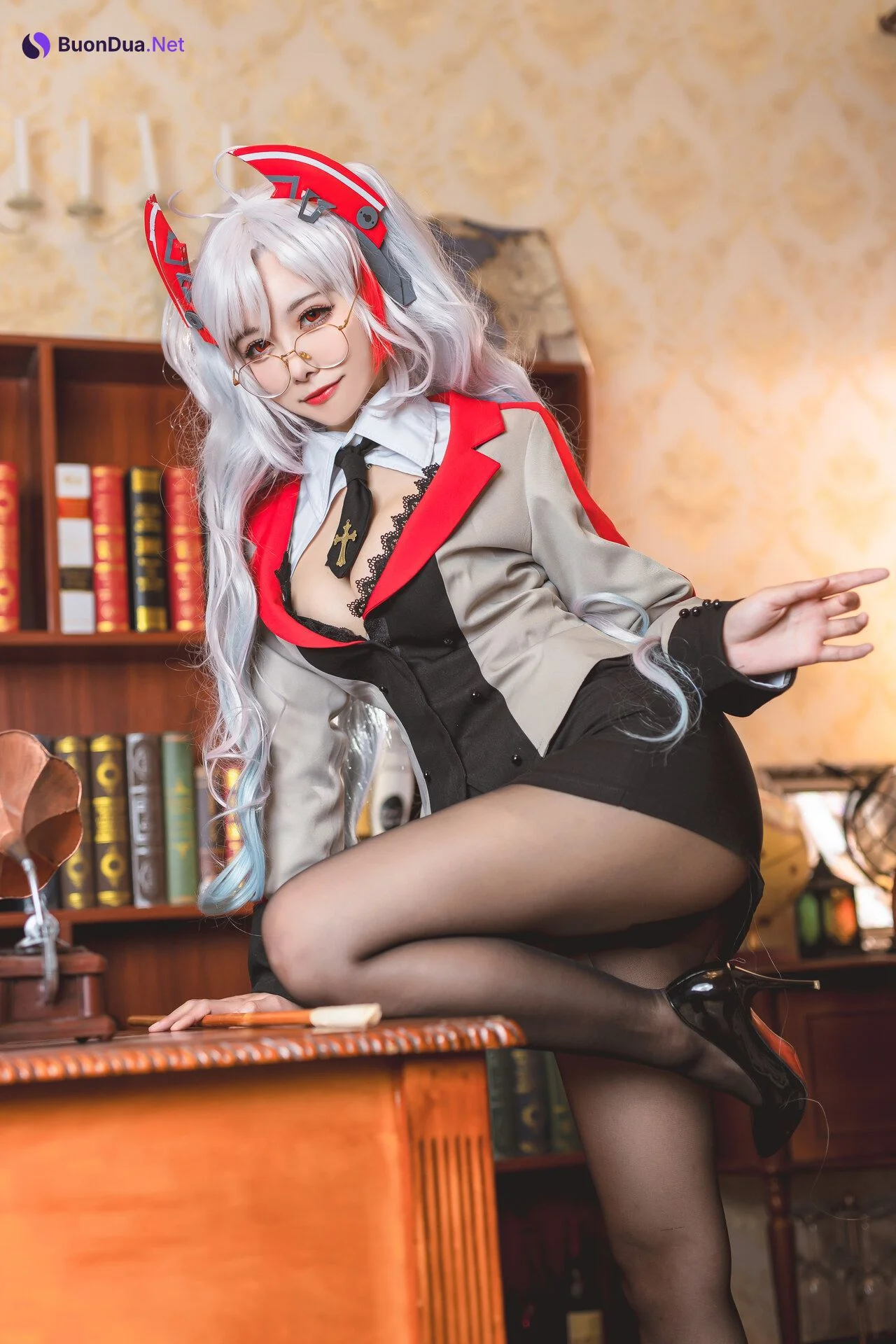 [Momoko葵葵] Prinz Eugen 欧根亲王 Teacher Ver. - Photo 13