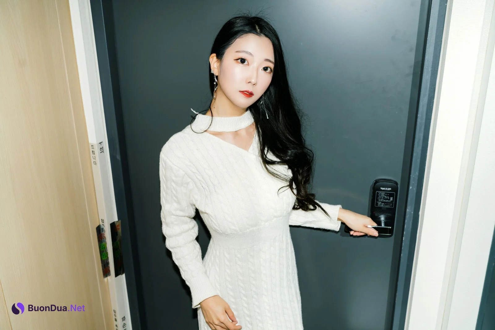 Mona 모나, [Moon Night Snap] In the Room Set.02 - Photo 2