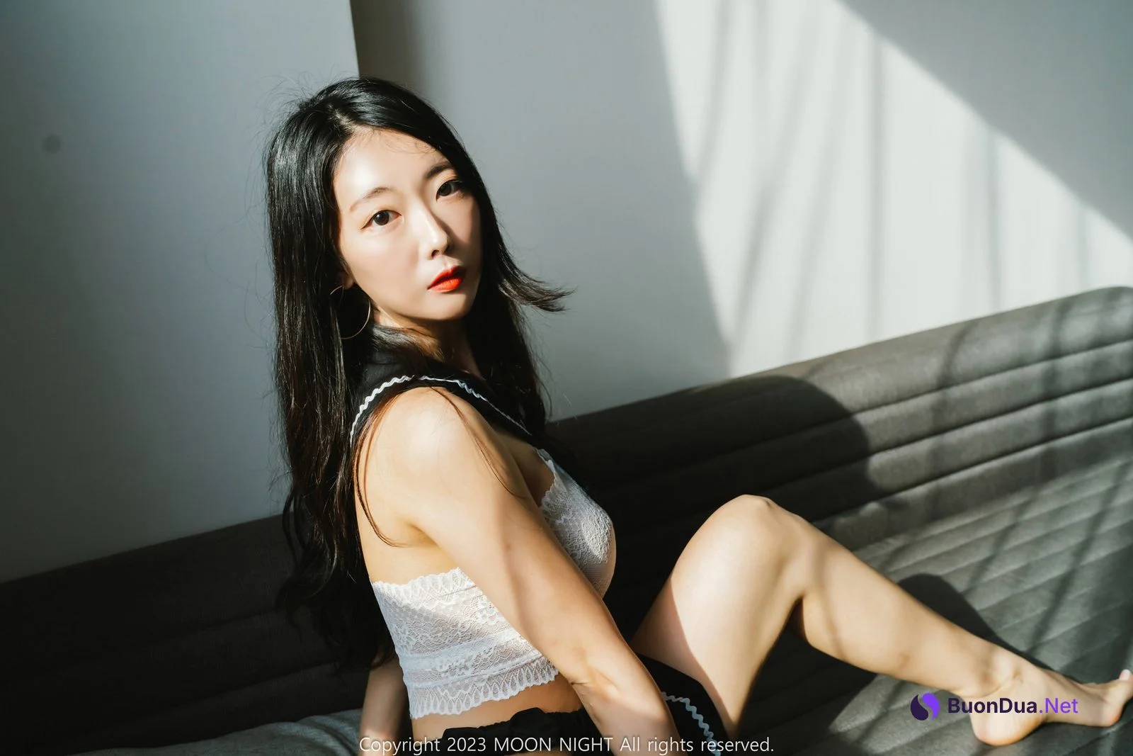 Mona 모나, [Moon Night Snap] One Good Day - Photo 3