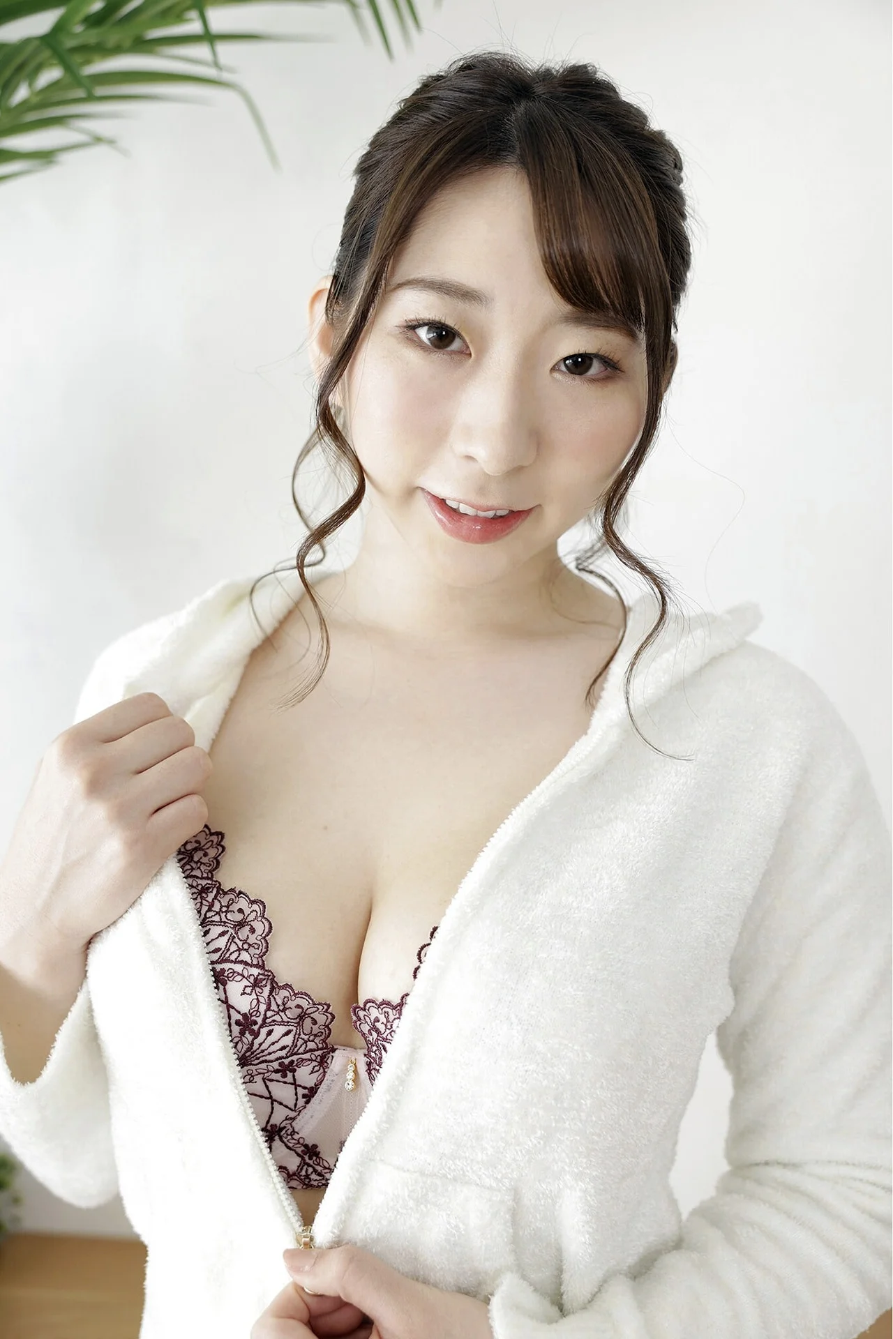 Monami Takarada 宝田もなみ, ヌード写真集 「爆乳温泉旅行」 Set.01