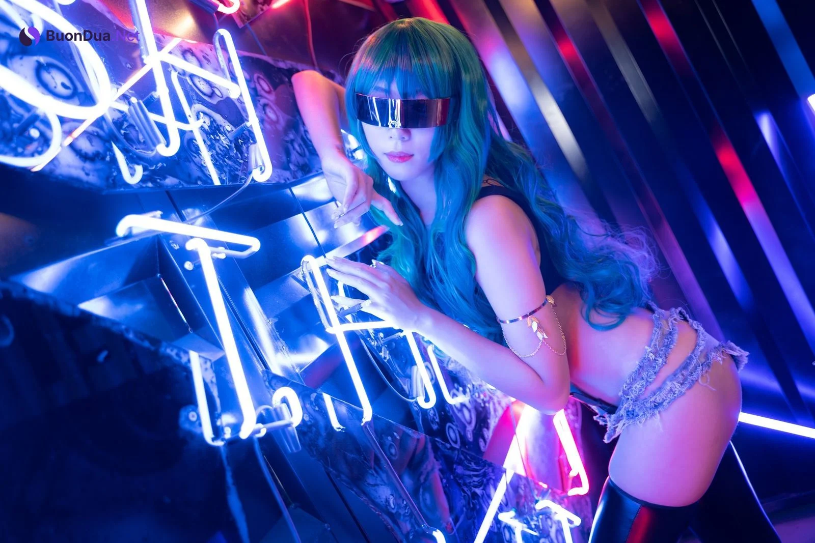 Money冷冷 Cosplay 高叉 - Photo 16