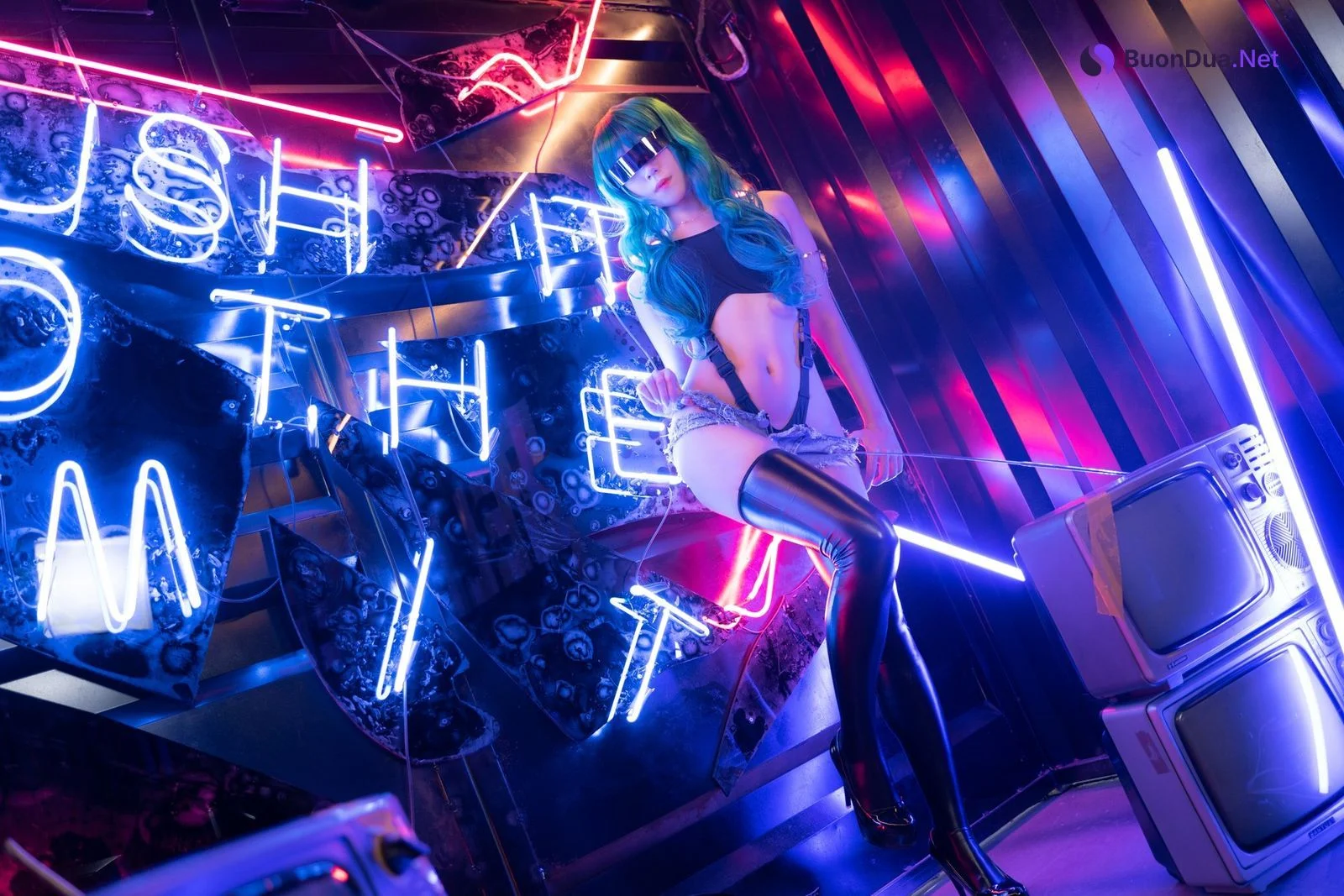 Money冷冷 Cosplay 高叉 - Photo 2