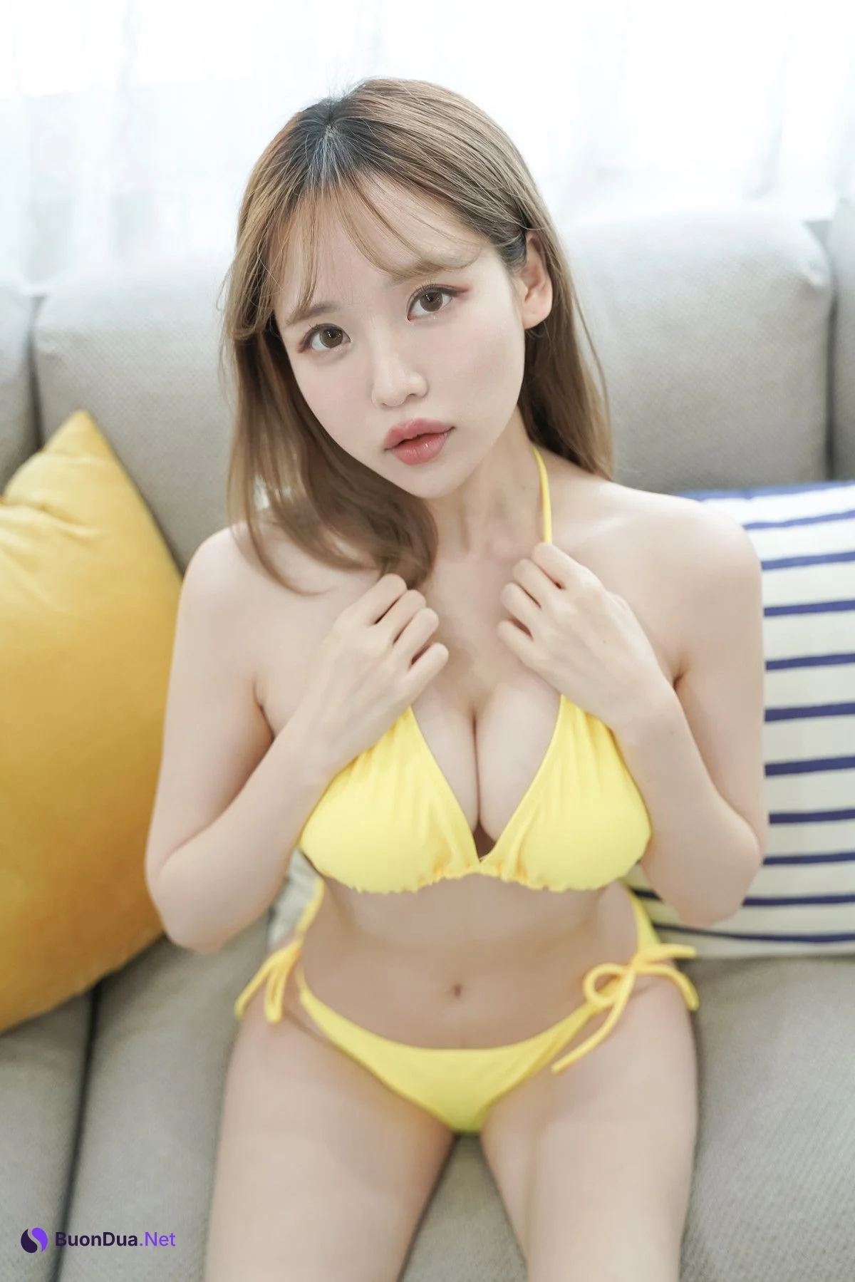 Mozzi 모찌, Photobook ‘Pink & Yellow’ Set.02 - Photo 12