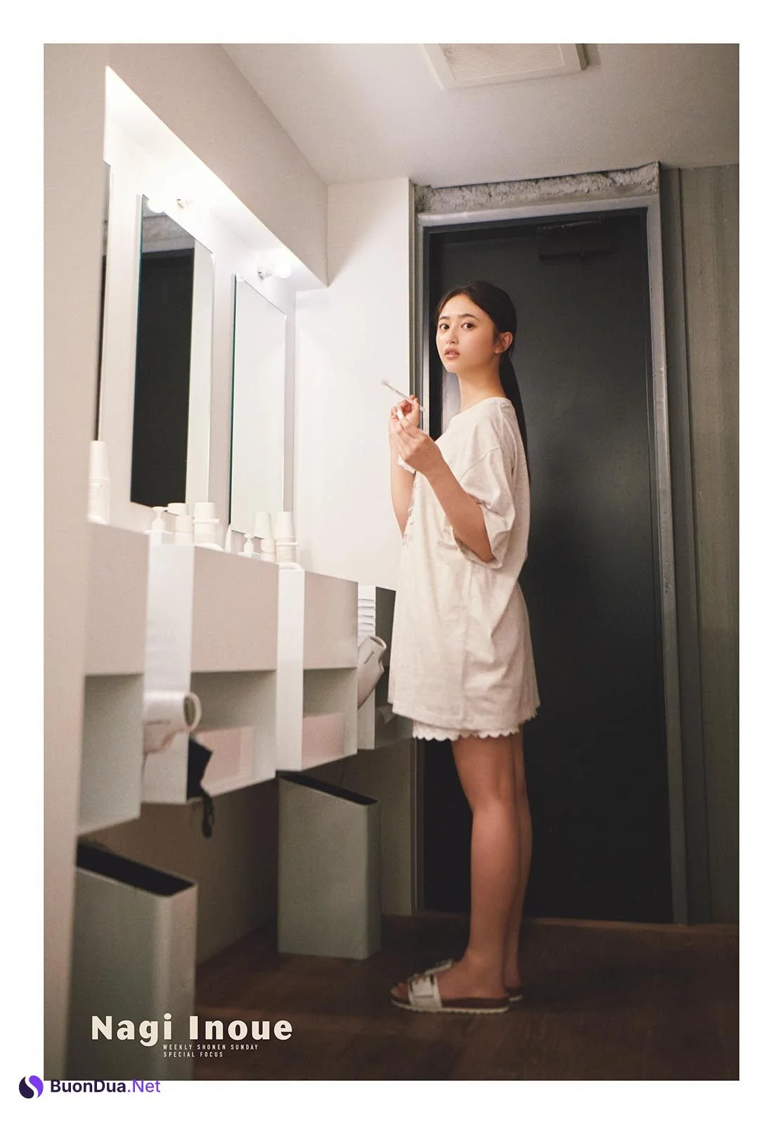 Nagi Inoue 井上和, Shonen Sunday 2024 No.39 (週刊少年サンデー 2024年39号) - Photo 8