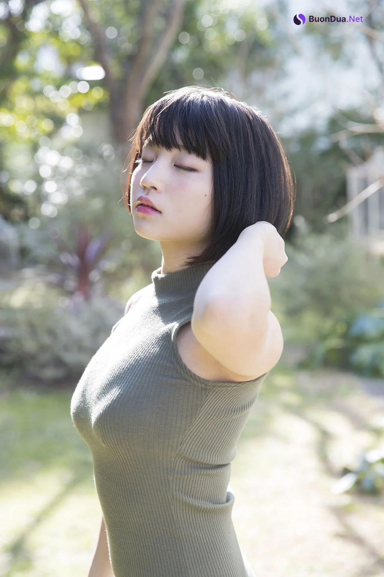 Nagi Nemoto 根本凪, ＦＲＩＤＡＹデジタル写真集 「緑のシンデレラ」 Set.01 - 写真 5