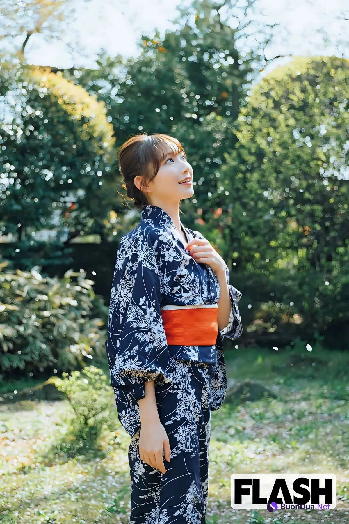 Nagisa Aoyama 青山なぎさ, FLASH 2023.11.21 (フラッシュ 2023年11月21日号) - Photo 13