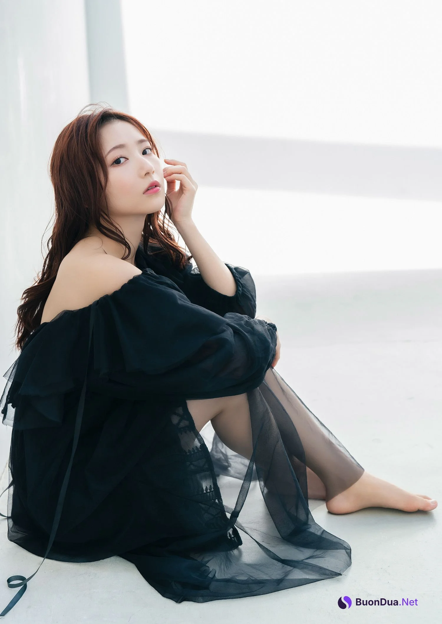 Nagisa Aoyama 青山なぎさ, Young Jump 2024 No.45 (ヤングジャンプ 2024年45号) - Photo 9