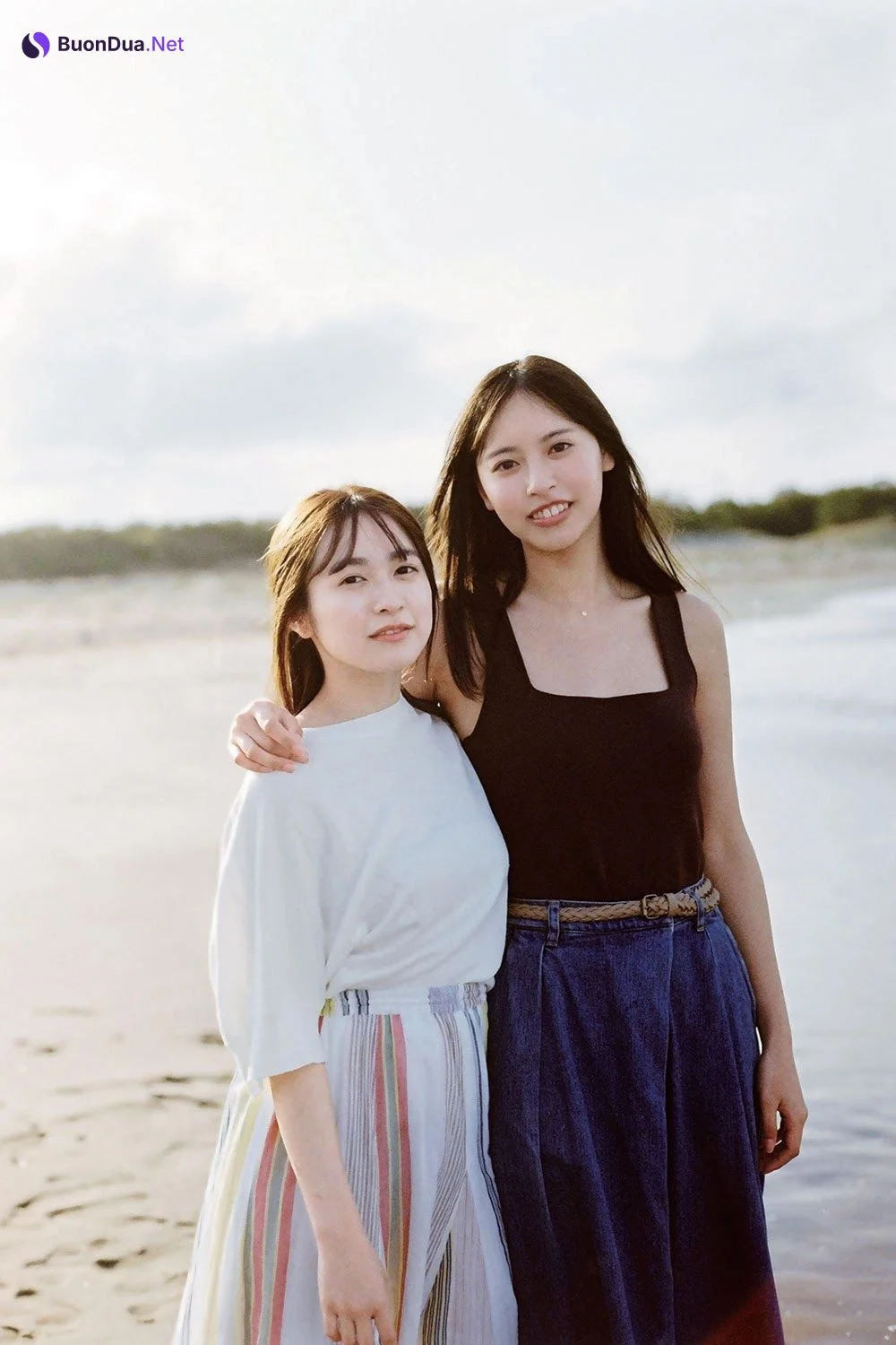 Nagisa Hayakawa 早川渚紗, Riko Otsuki 大槻りこ, Shonen Magazine 2021 No.22-23 (週刊少年マガジン 2021年22-23号) - Photo 12