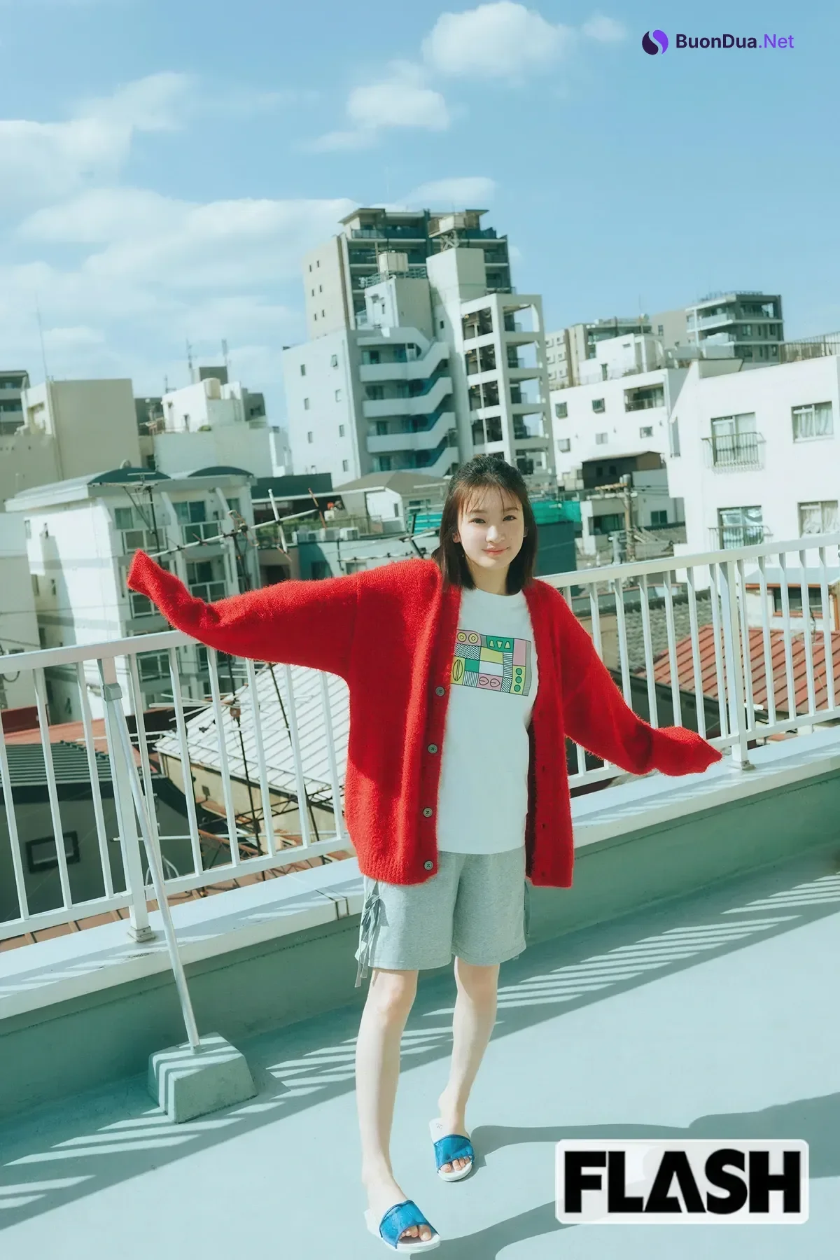 Nagisa Kojima 小島凪紗, FLASH 2025.12.02-09 (フラッシュ 2025年12月2-9日号) - Photo 10