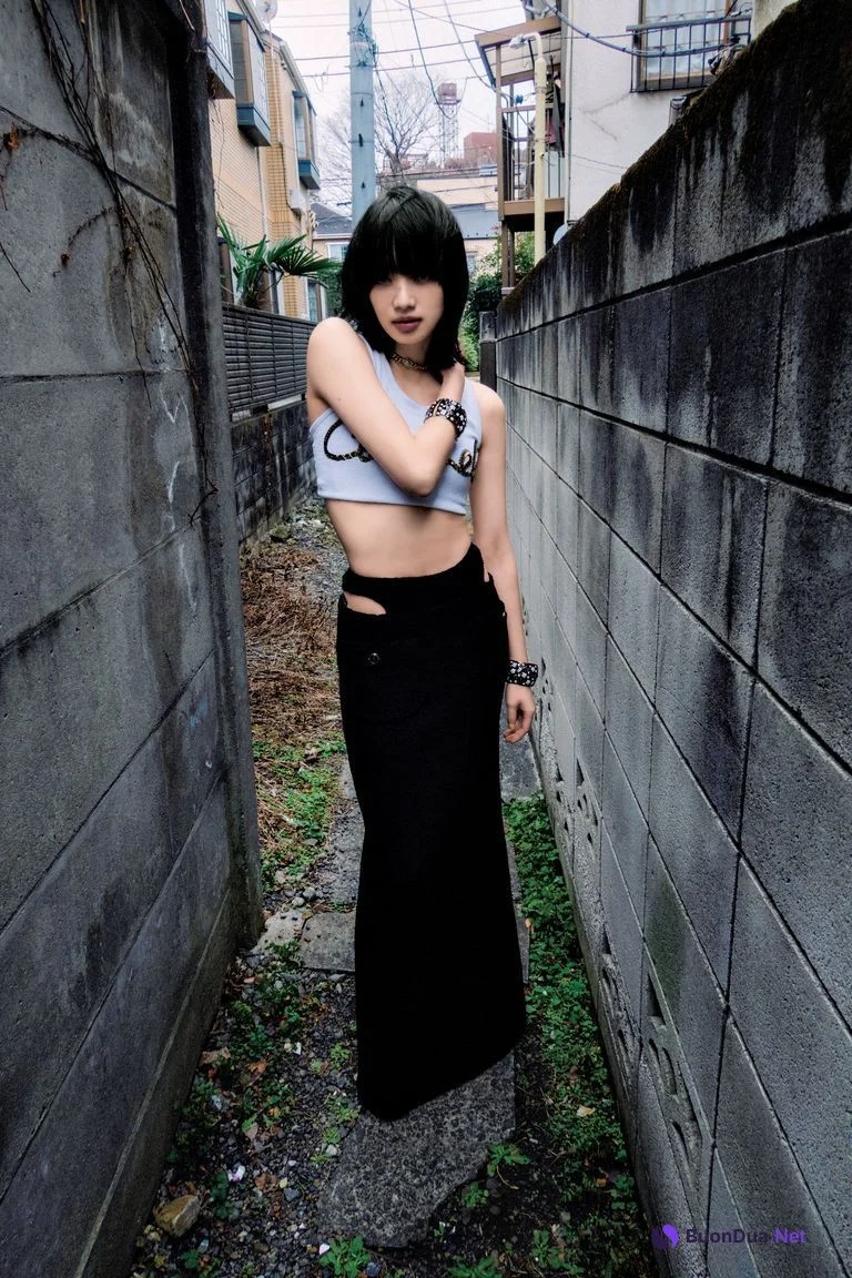Nana Komatsu 小松菜奈, Harper’s Bazaar Japan ハーパーズ バザー 2022.05 - Photo 18