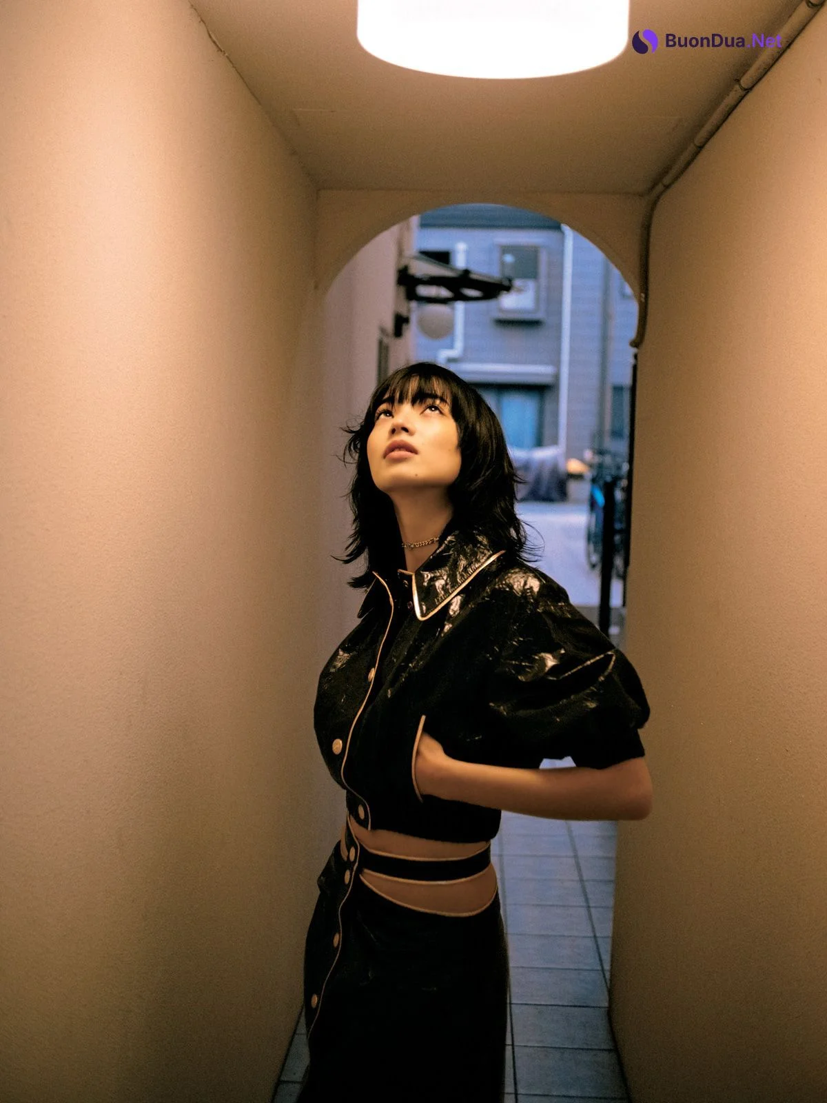 Nana Komatsu 小松菜奈, Harper’s Bazaar Japan ハーパーズ バザー 2022.05 - Photo 19