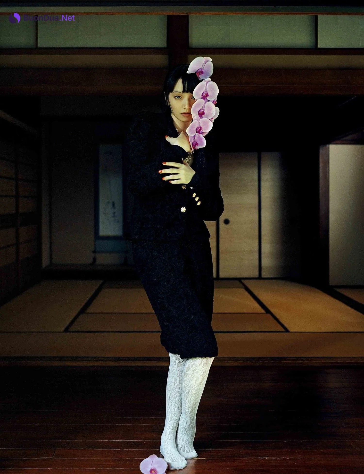 Nana Komatsu 小松菜奈, Harper’s Bazaar Japan ハーパーズ バザー 2023.11 - Photo 12