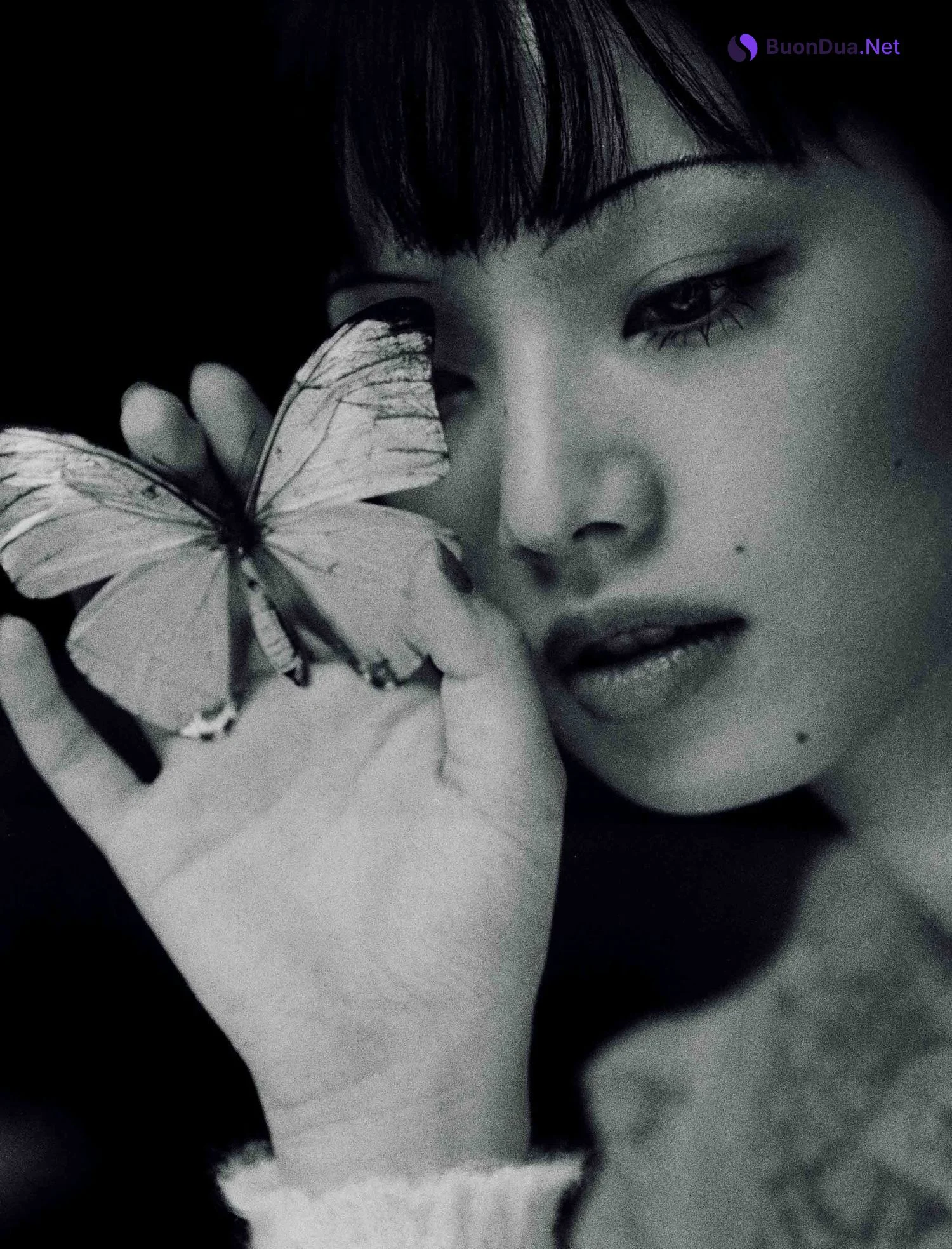 Nana Komatsu 小松菜奈, Harper’s Bazaar Japan ハーパーズ バザー 2023.11 - Photo 17