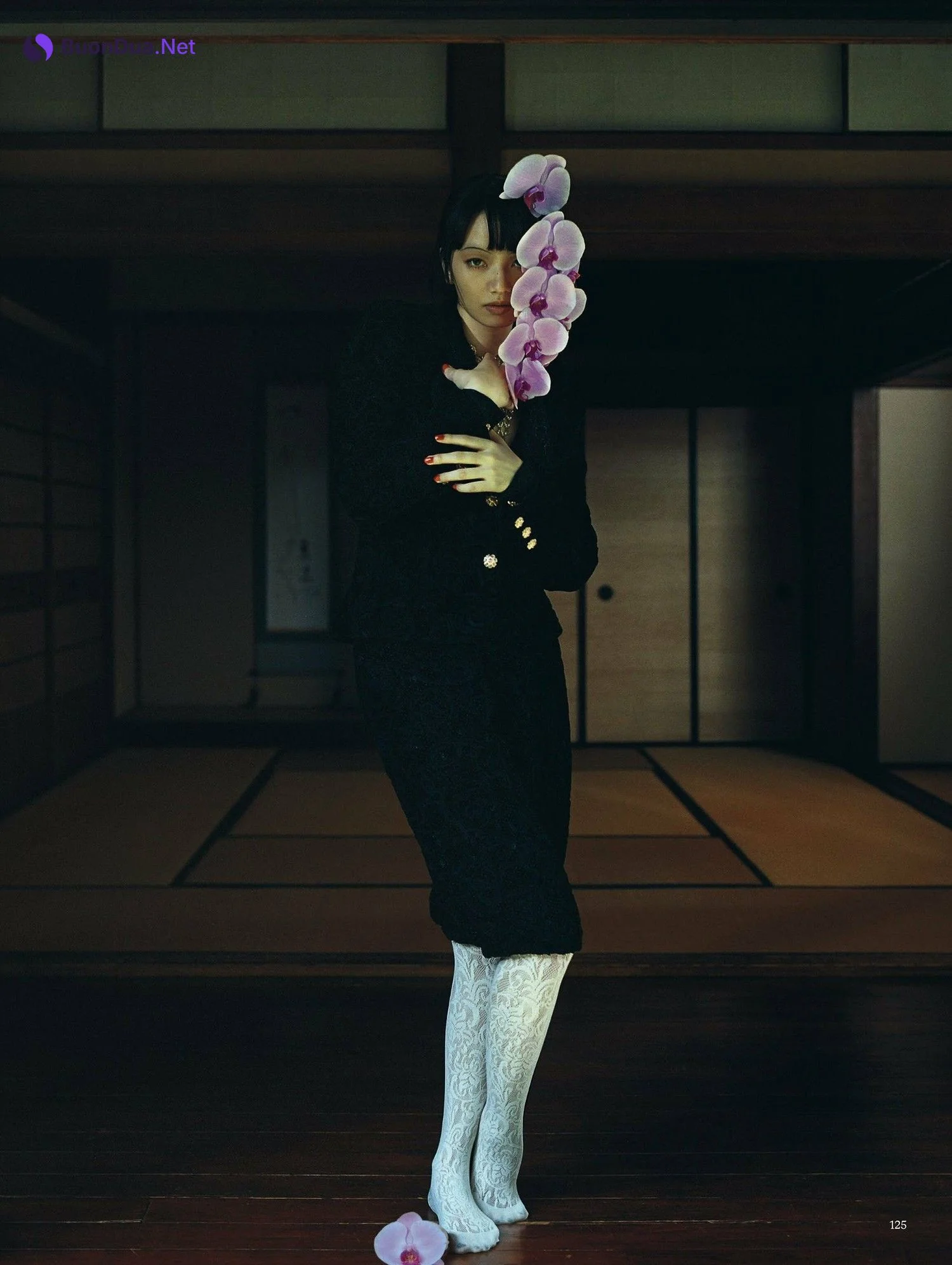 Nana Komatsu 小松菜奈, Harper’s Bazaar Japan ハーパーズ バザー 2023.11 - Photo 4