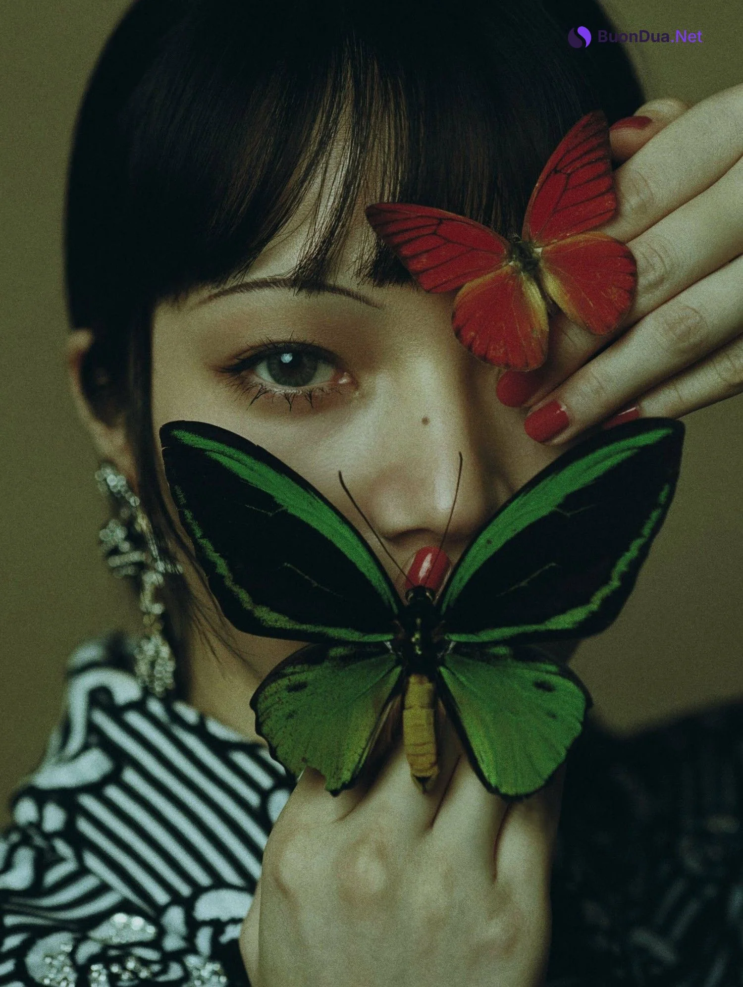 Nana Komatsu 小松菜奈, Harper’s Bazaar Japan ハーパーズ バザー 2023.11 - Photo 6