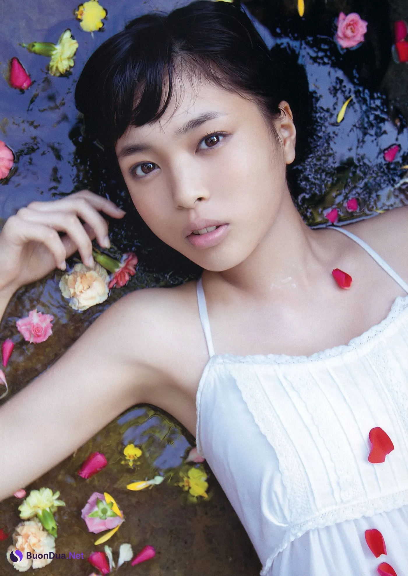 Nana Ogura 小倉奈々, Risa Yoshiki 吉木りさ, Young Animal 2012 No.06 (ヤングアニマル 2012年6号) - Photo 17