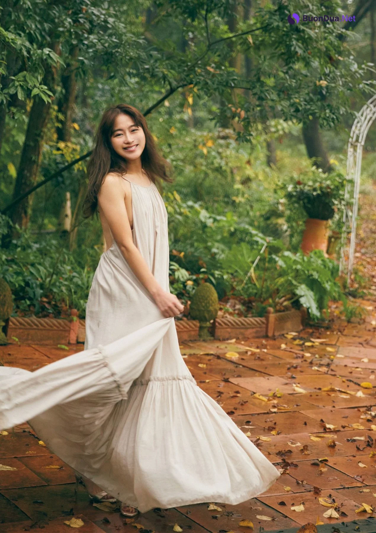 Nana Suzuki 鈴木奈々, 1st写真集 「Vivace」 Set.01 - Photo 2