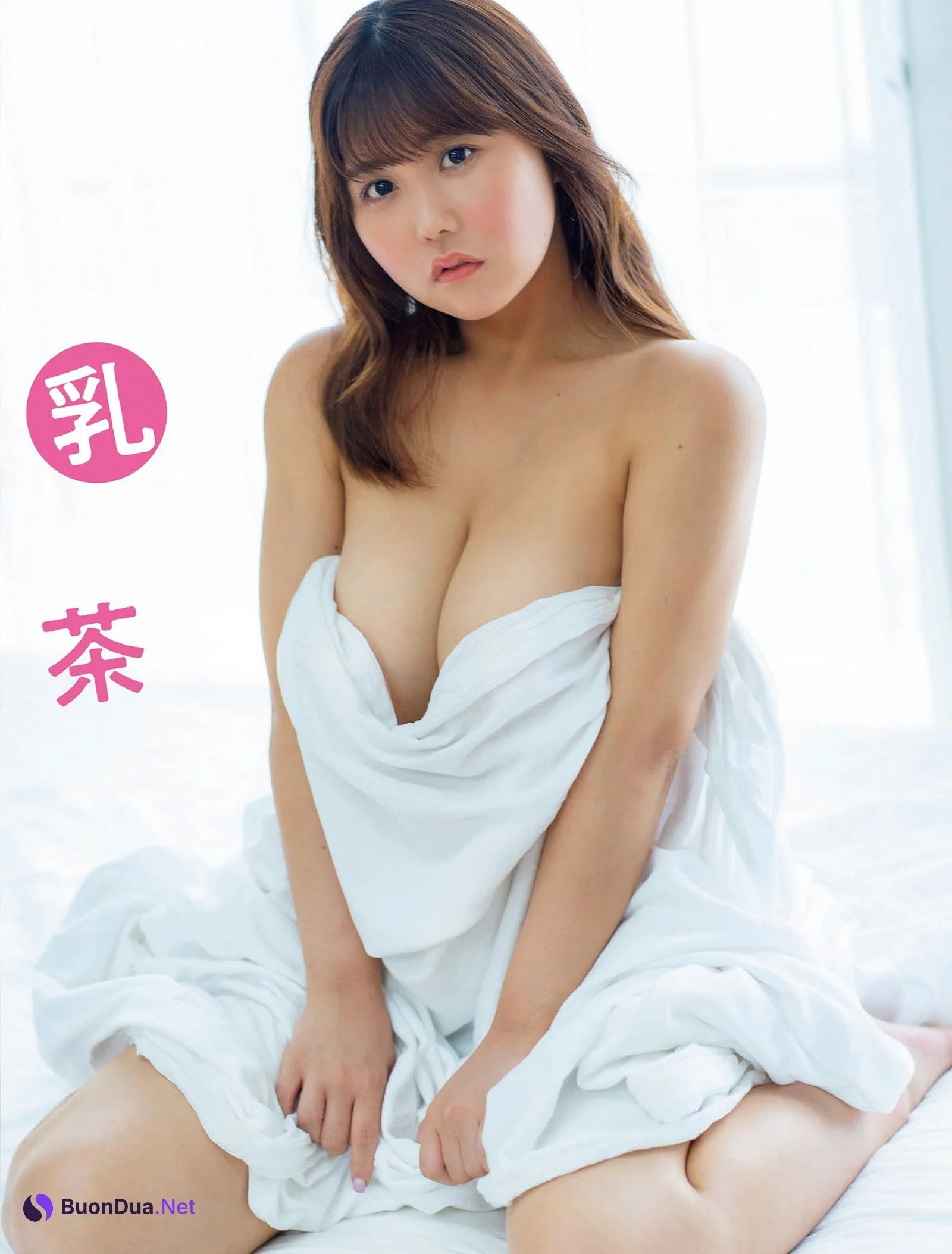 Nanacha なな茶, FLASH 2022.05.24 (フラッシュ 2022年5月24日号) - Photo 2
