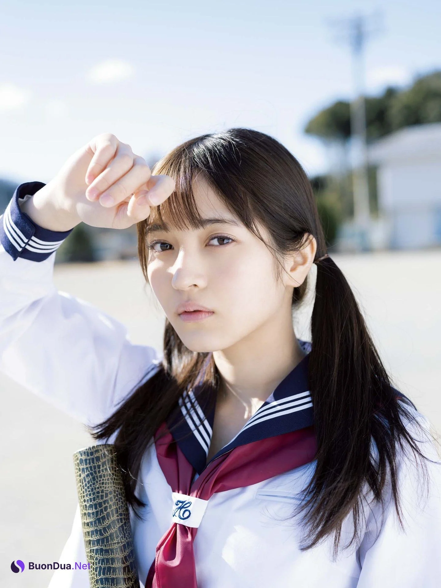 Nanako Kurosaki 黒嵜菜々子, デジタル写真集 ヤングキング [少女の卒業] - Photo 10
