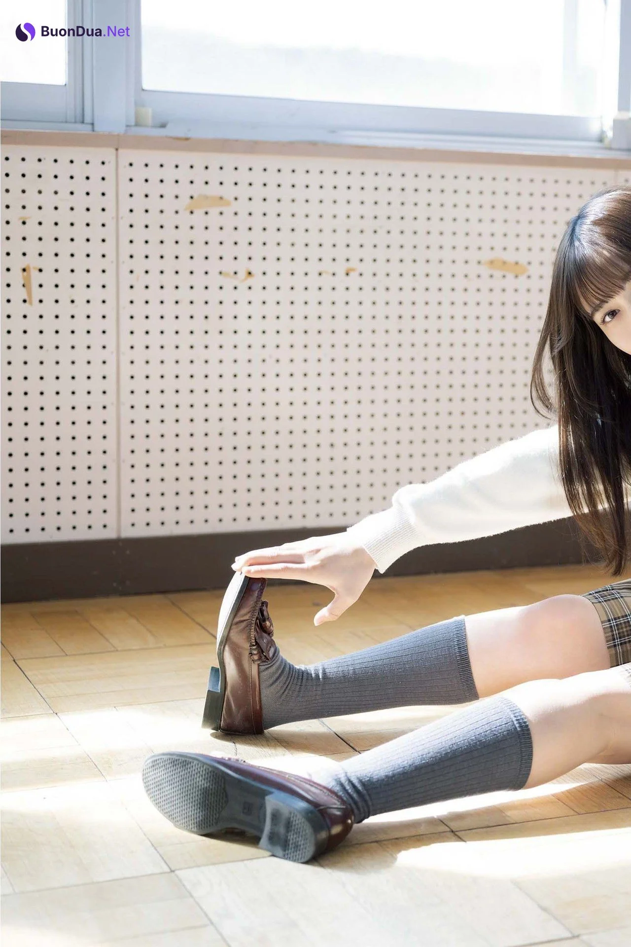 Nanako Kurosaki 黒嵜菜々子, デジタル写真集 ヤングキング [少女の卒業] - Photo 7