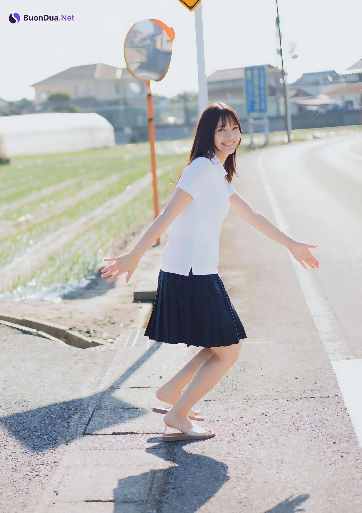 Nanako Kurosaki 黒嵜菜々子, B.L.T.デジタル写真集 「キミ想うキセツ。」 Set.02 - Photo 9