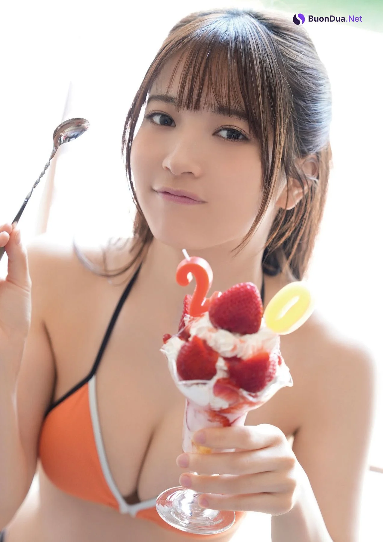 Nanako Kurosaki 黒嵜菜々子, BOMBデジタル写真集 『きみの胸に花束を』 Set.02 - 사진 17