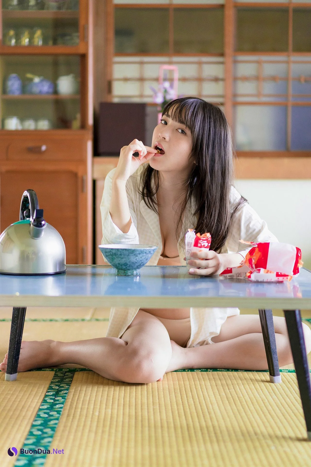 Nanako Kurosaki 黒嵜菜々子, FLASHデジタル写真集 「青春しよっか～日曜日の朝編～」 Set.01 - Photo 16