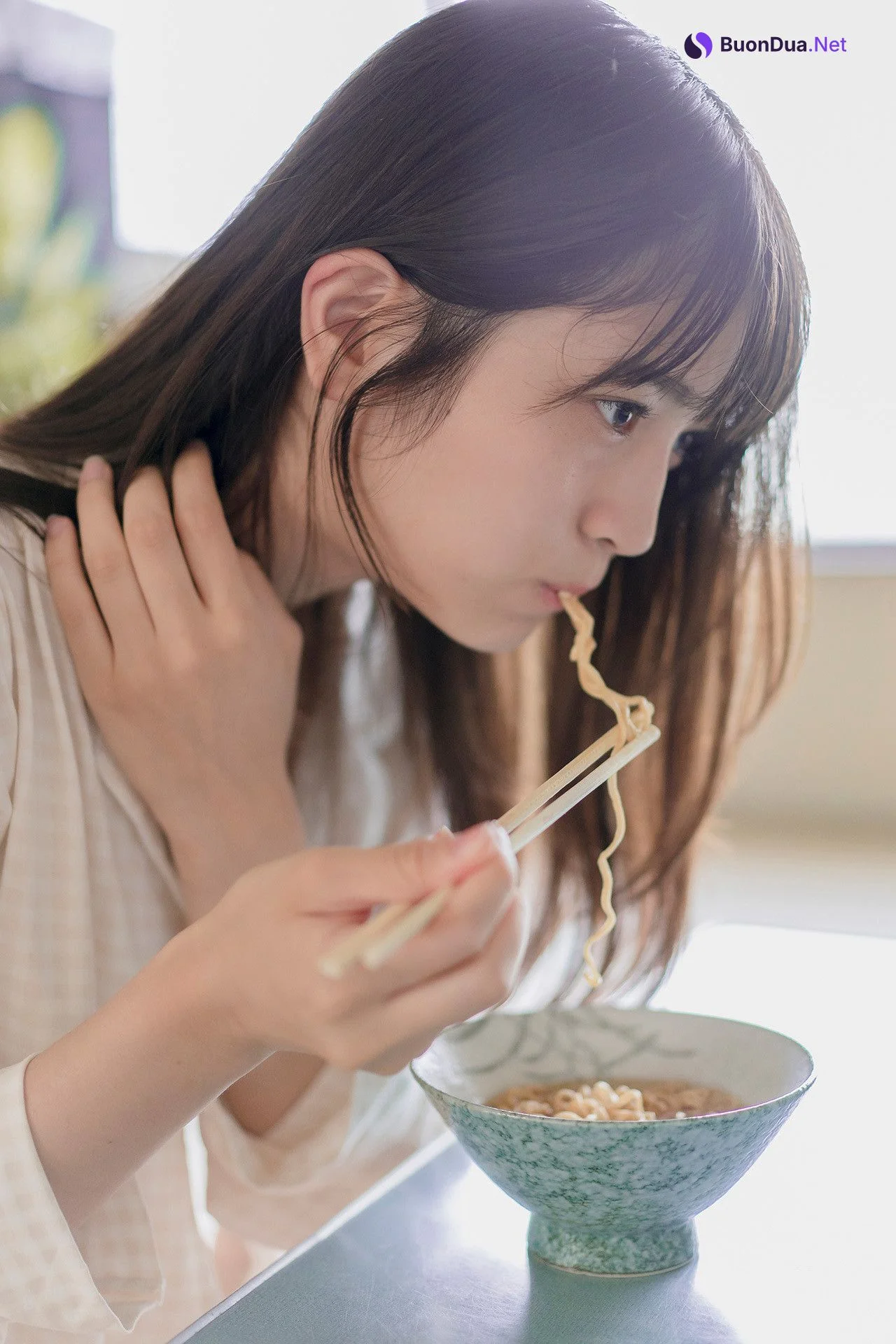 Nanako Kurosaki 黒嵜菜々子, FLASHデジタル写真集 「青春しよっか～日曜日の朝編～」 Set.01 - Photo 18