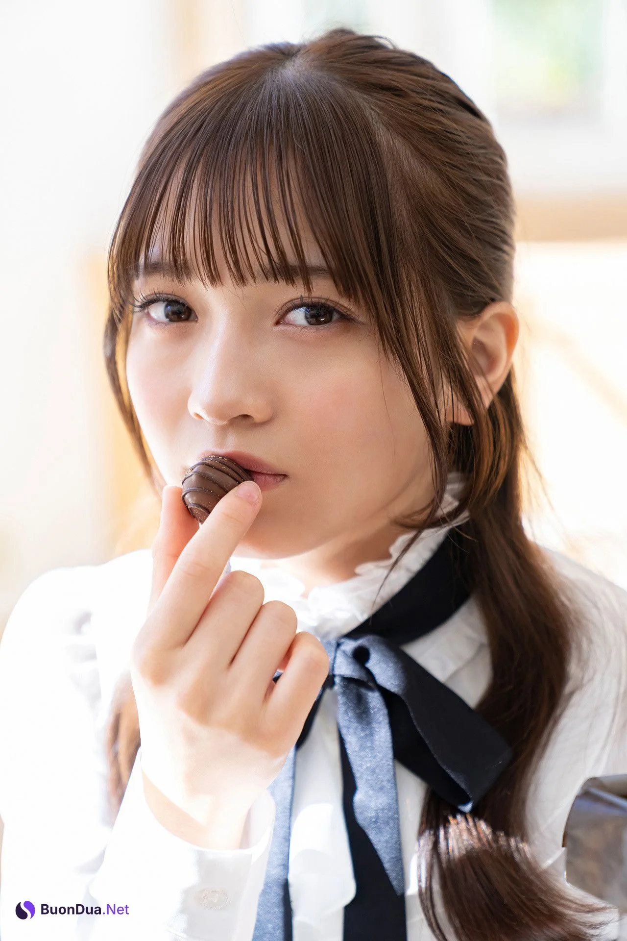 Nanako Kurosaki 黒嵜菜々子, FLASHデジタル写真集 「とろけるお嬢様」 Set.01 - Photo 8