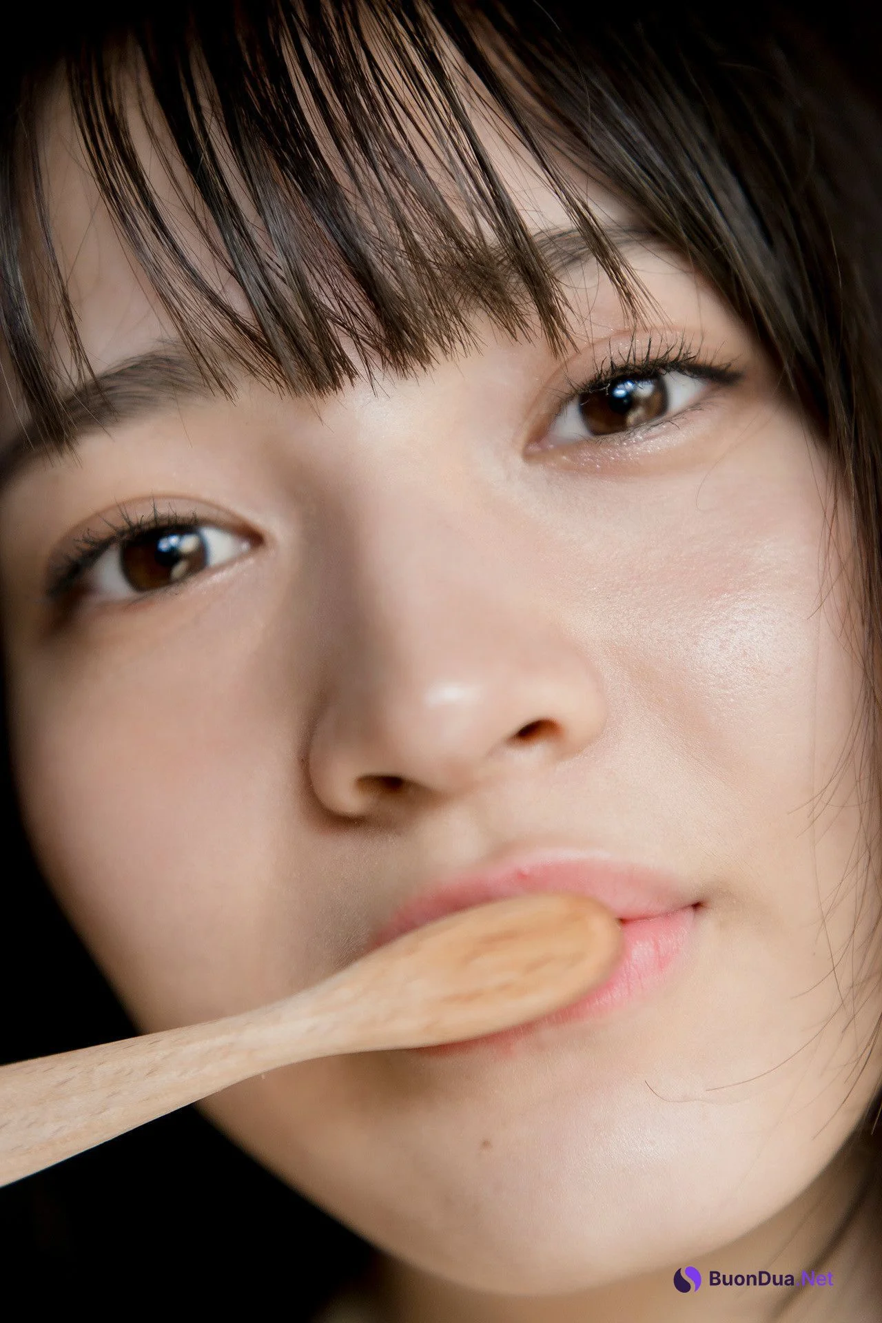 Nanako Kurosaki 黒嵜菜々子, FLASHデジタル写真集 「青春しよっか～日曜日の朝編～」 Set.02 - Photo 2