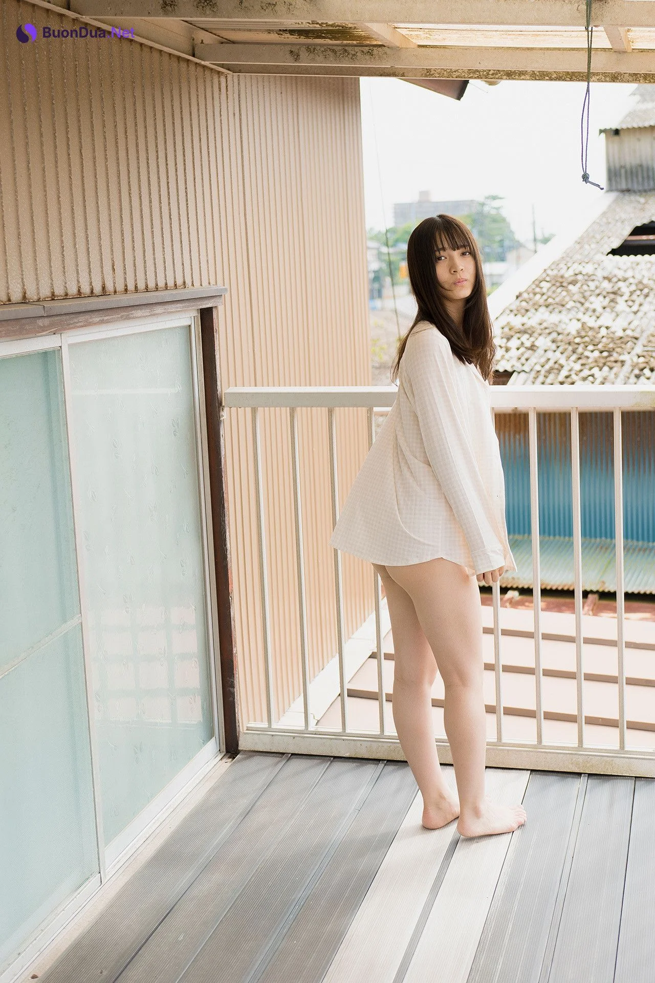 Nanako Kurosaki 黒嵜菜々子, FLASHデジタル写真集 「青春しよっか～日曜日の朝編～」 Set.02 - Photo 3
