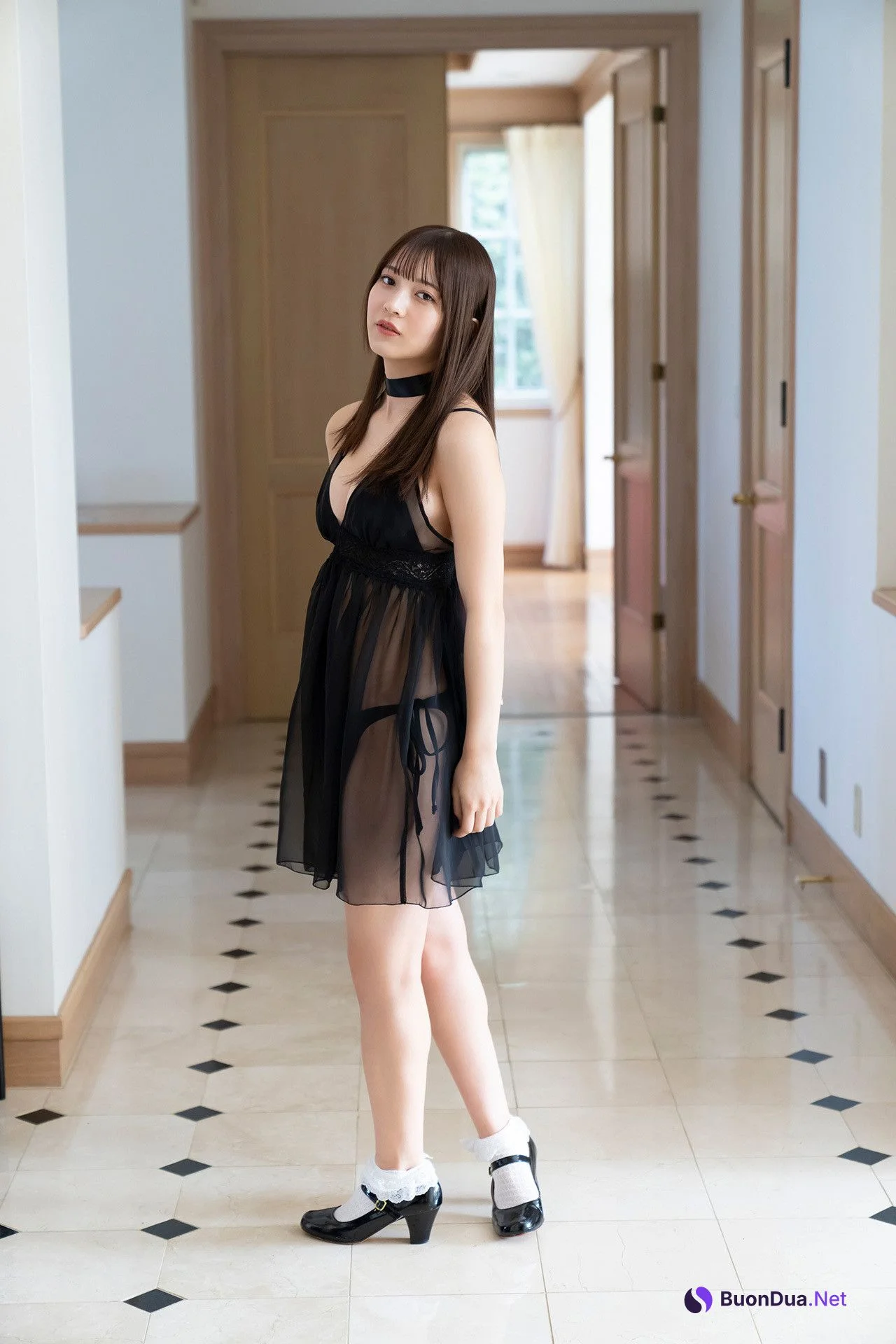 Nanako Kurosaki 黒嵜菜々子, FLASHデジタル写真集 「とろけるお嬢様」 Set.03 - Photo 3