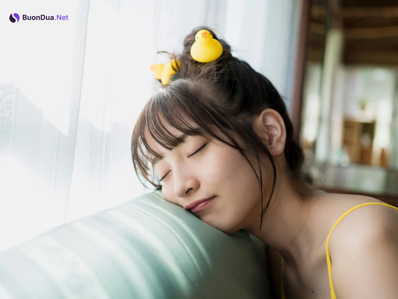 Nanako Kurosaki 黒嵜菜々子, FLASHデジタル写真集 「青春しよっか～日曜日の朝編～」 Set.03 - Photo 16