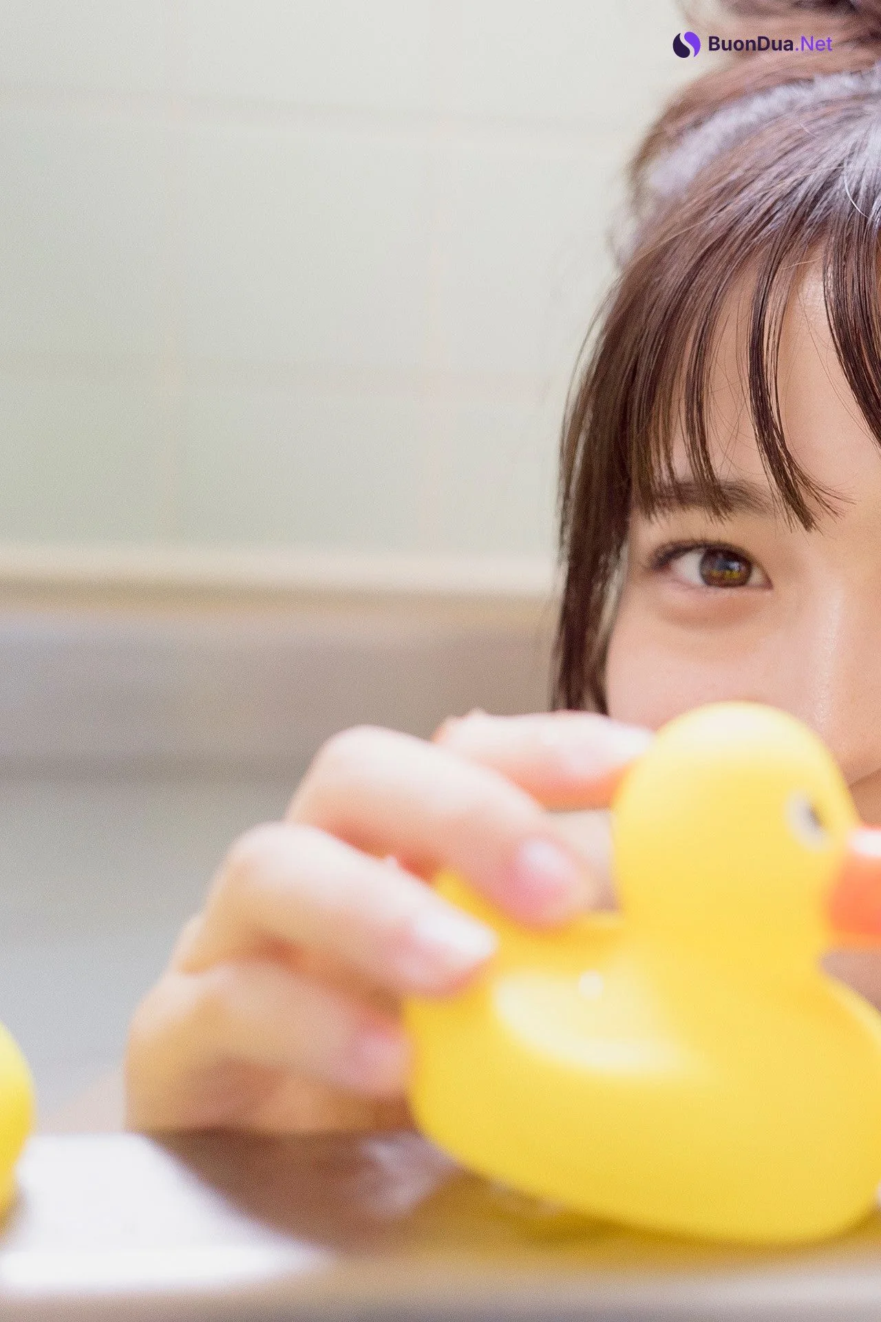Nanako Kurosaki 黒嵜菜々子, FLASHデジタル写真集 「青春しよっか～日曜日の朝編～」 Set.04 - Photo 12