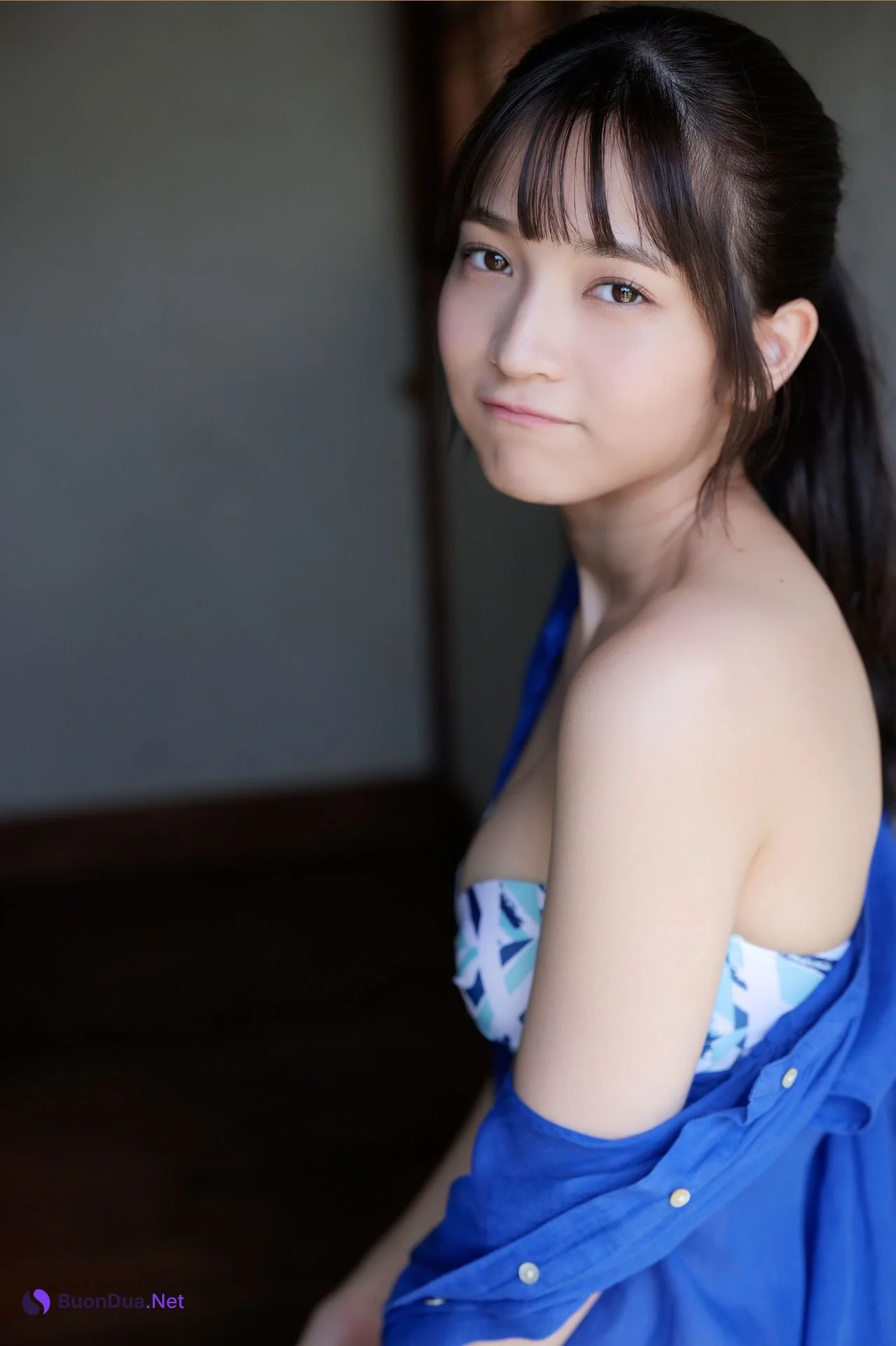 Nanako Kurosaki 黒嵜菜々子, ＦＲＩＤＡＹデジタル写真集 「日本一バズってるＢＩＫＩＮＩ ｖｏｌ．１」 Set.01 - รูปภาพ 10