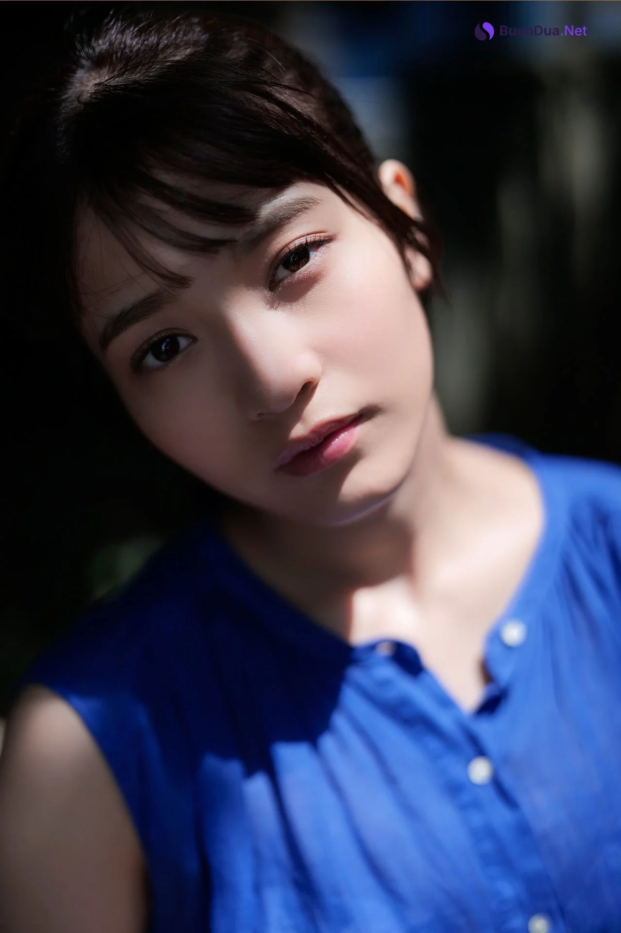Nanako Kurosaki 黒嵜菜々子, ＦＲＩＤＡＹデジタル写真集 「日本一バズってるＢＩＫＩＮＩ ｖｏｌ．１」 Set.01 - รูปภาพ 4