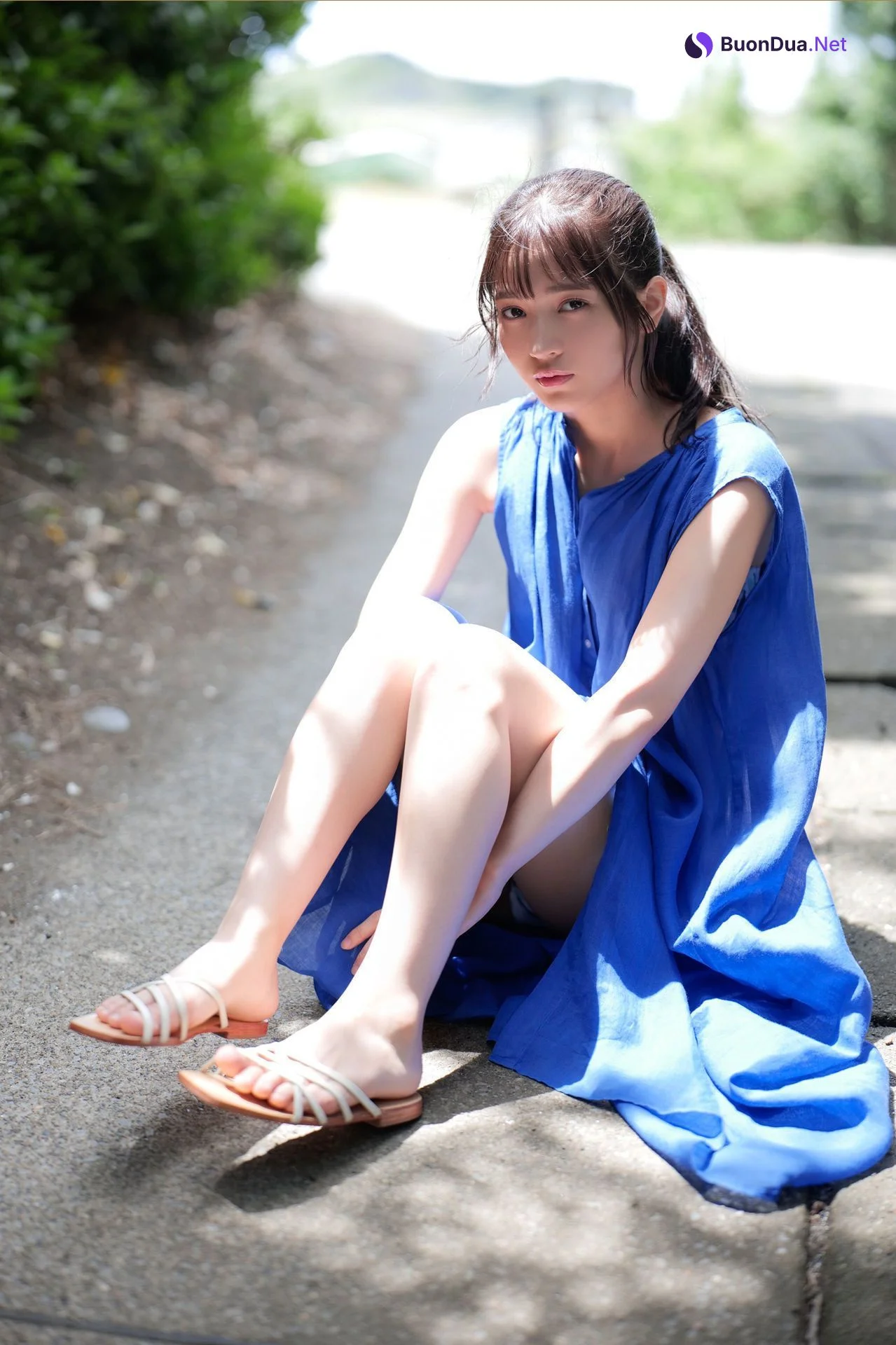 Nanako Kurosaki 黒嵜菜々子, ＦＲＩＤＡＹデジタル写真集 「日本一バズってるＢＩＫＩＮＩ ｖｏｌ．１」 Set.01 - รูปภาพ 5