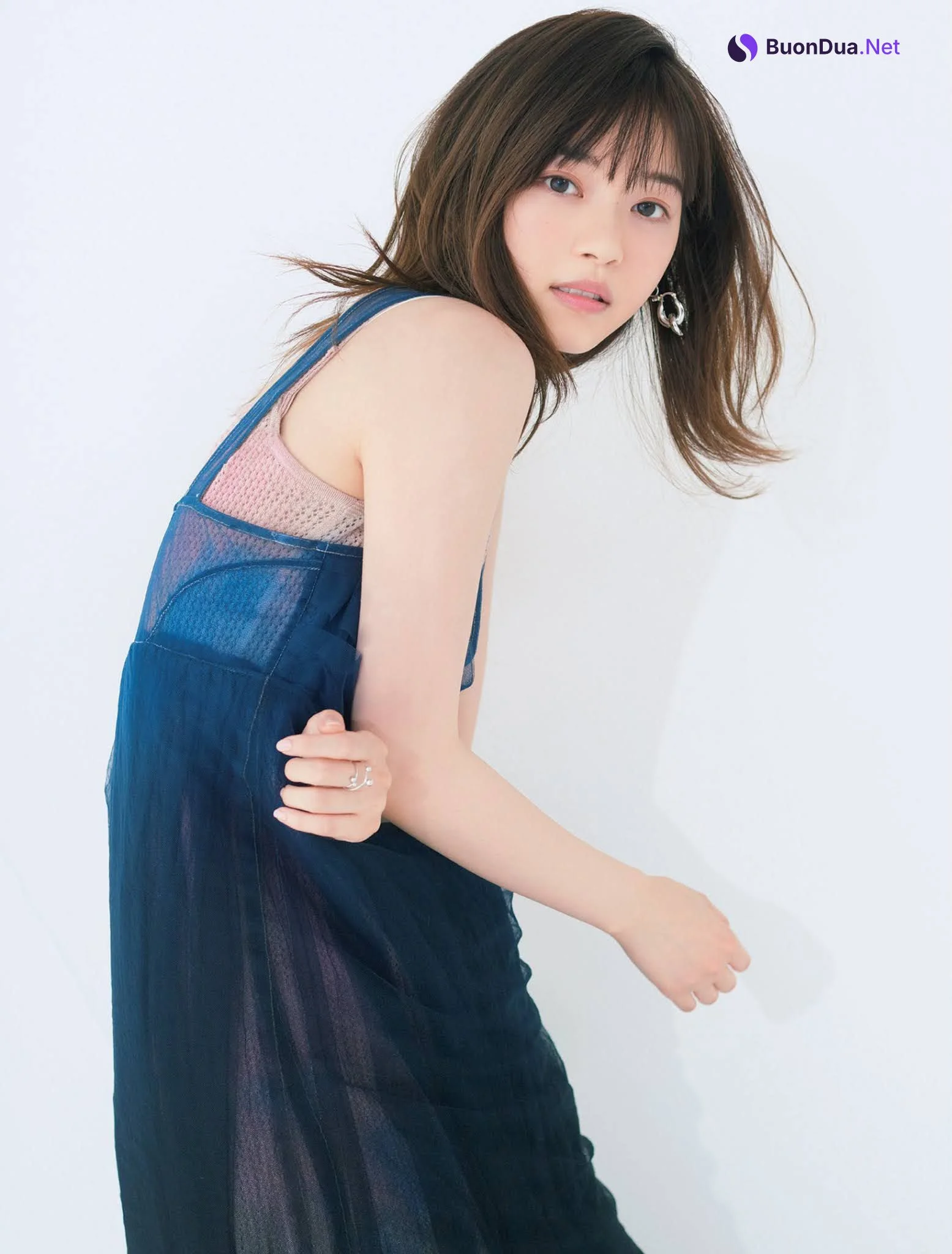 Nanase Nishino 西野七瀬, FLASH 2021.08.17 (フラッシュ 2021年8月17日号) - Photo 9