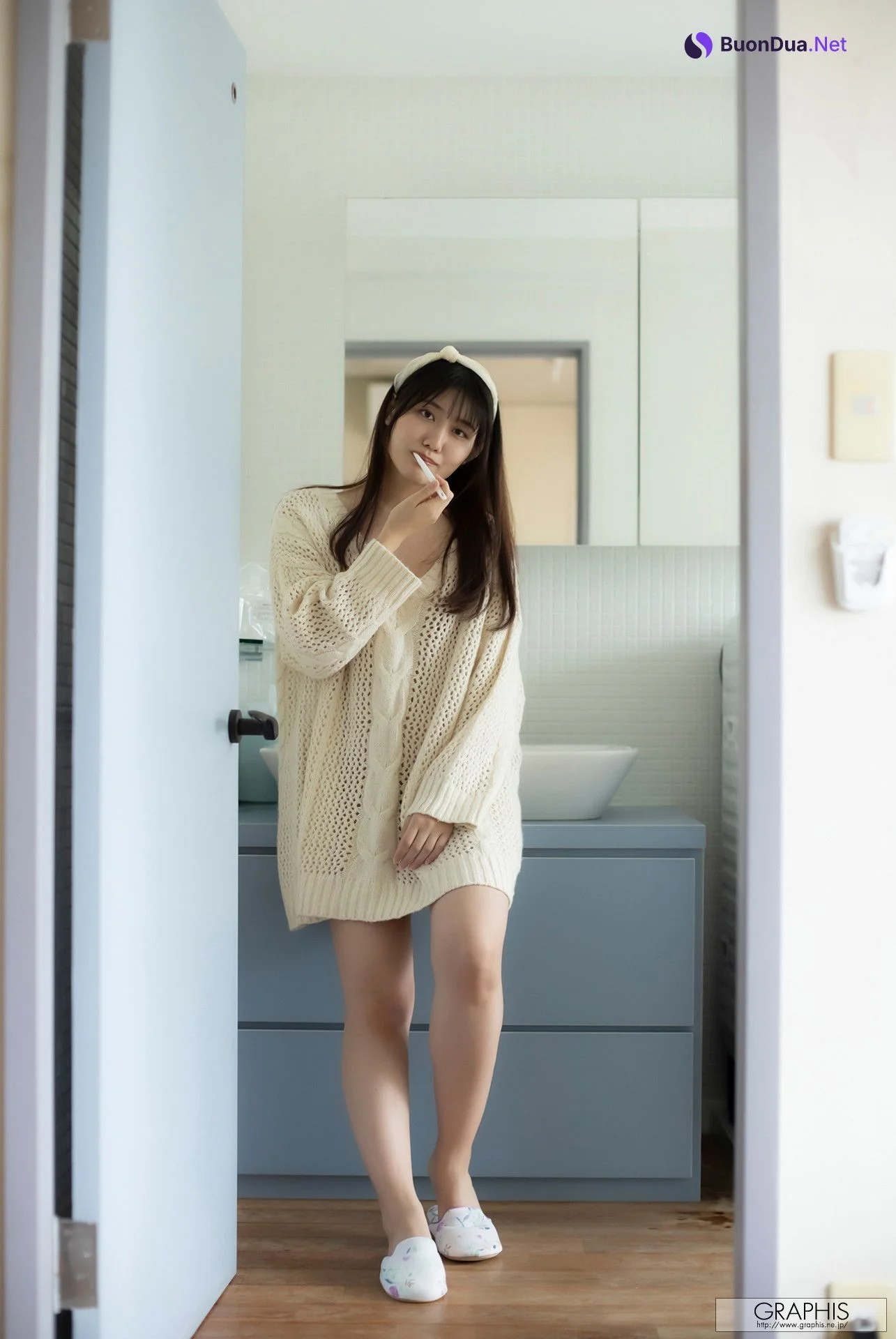 Nao Jinguji 神宮寺ナオ, [Graphis] Gals 「Gimme!」 Vol.02 - Photo 17