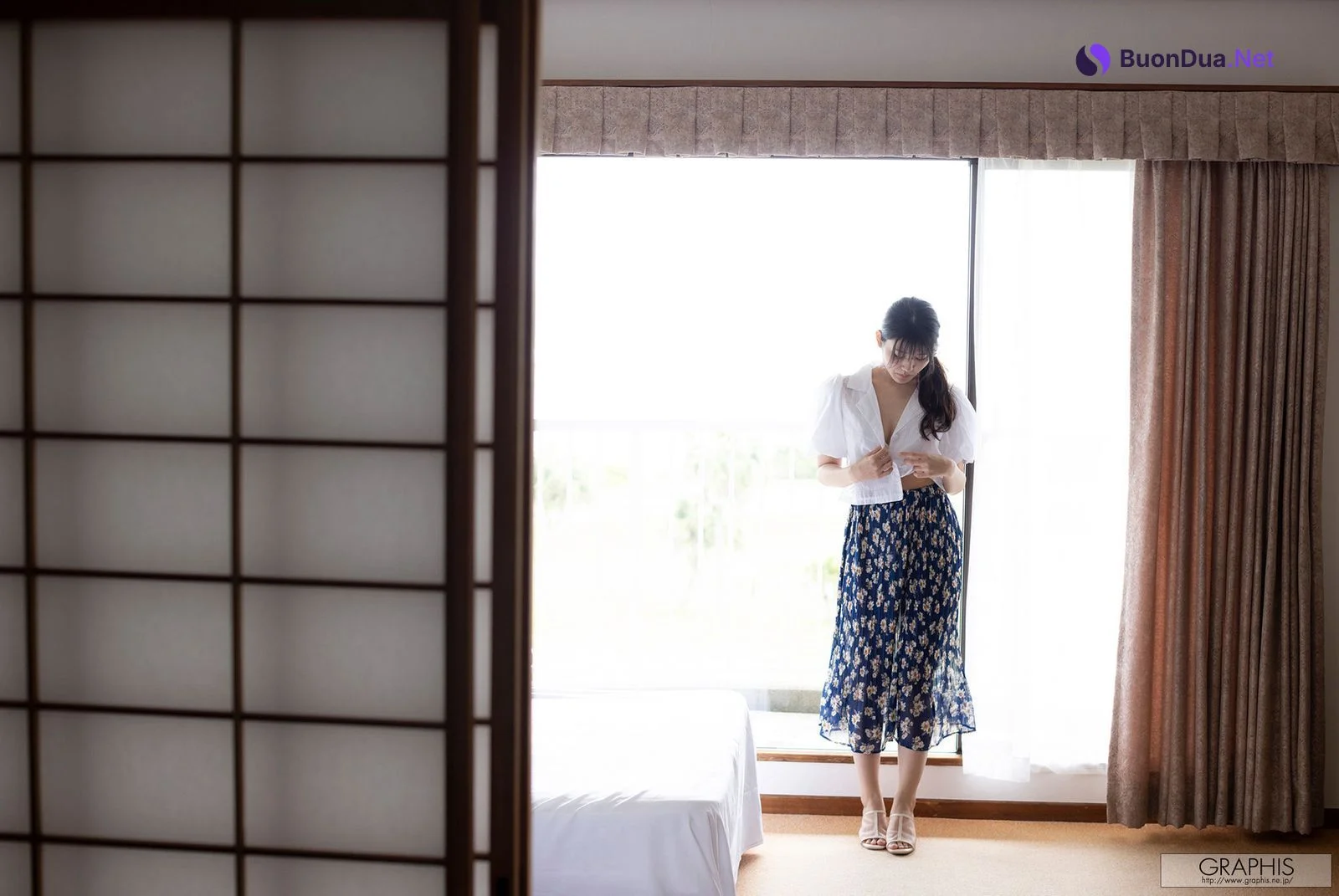 Nao Jinguji 神宮寺ナオ, [Graphis] Gals 「Gimme!」 Vol.05 - Photo 5
