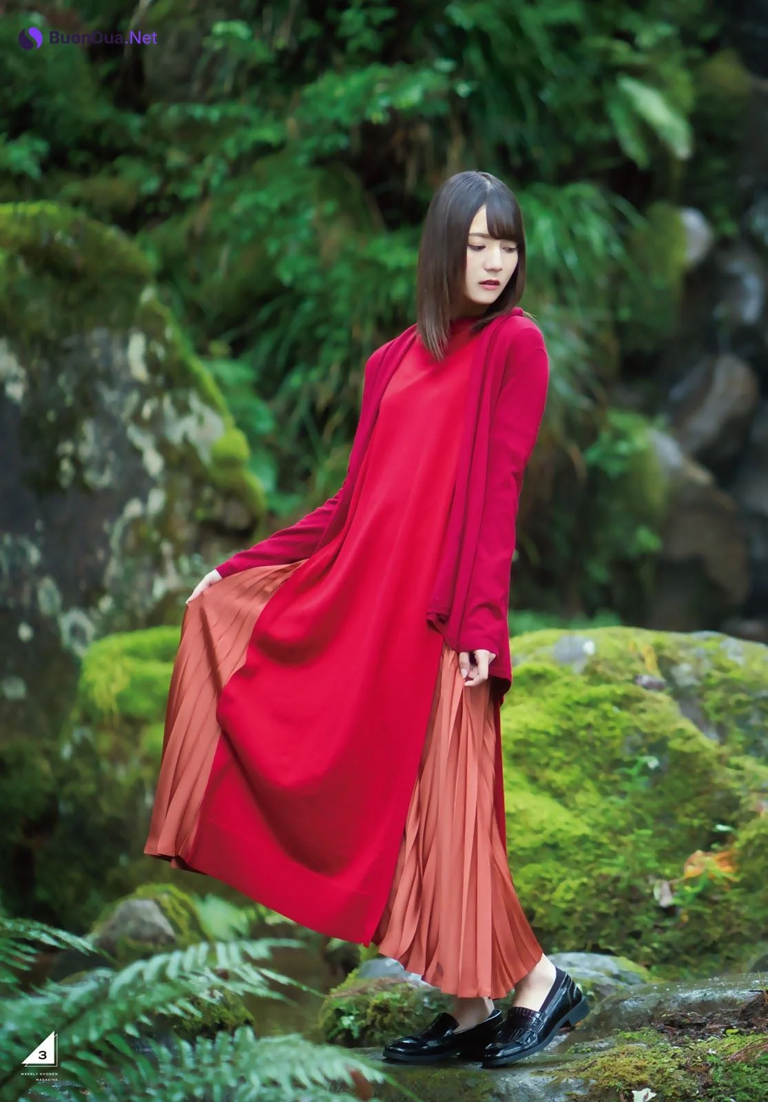 Nao Kosaka 小坂菜緒, Shonen Magazine 2019 No.49 (少年マガジン 2019年49号) - Photo 5